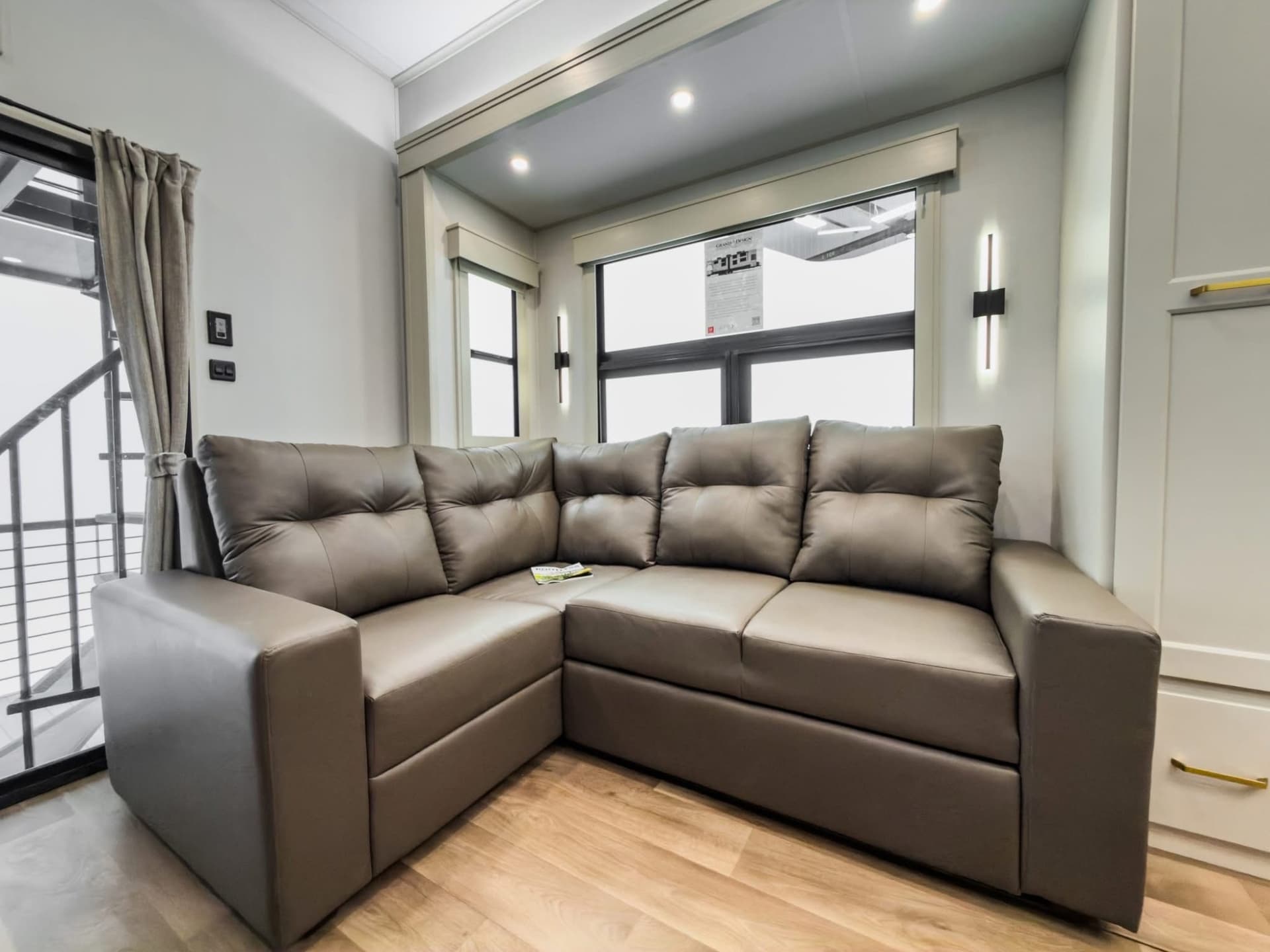 2026 Grand Design 2026 Grand Design Foundation - thumbnail 8