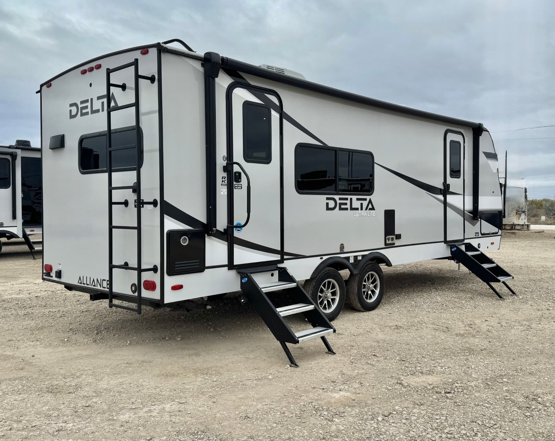 2025 Alliance RV 2025 Alliance RV Delta Ultra Lite - image 1
