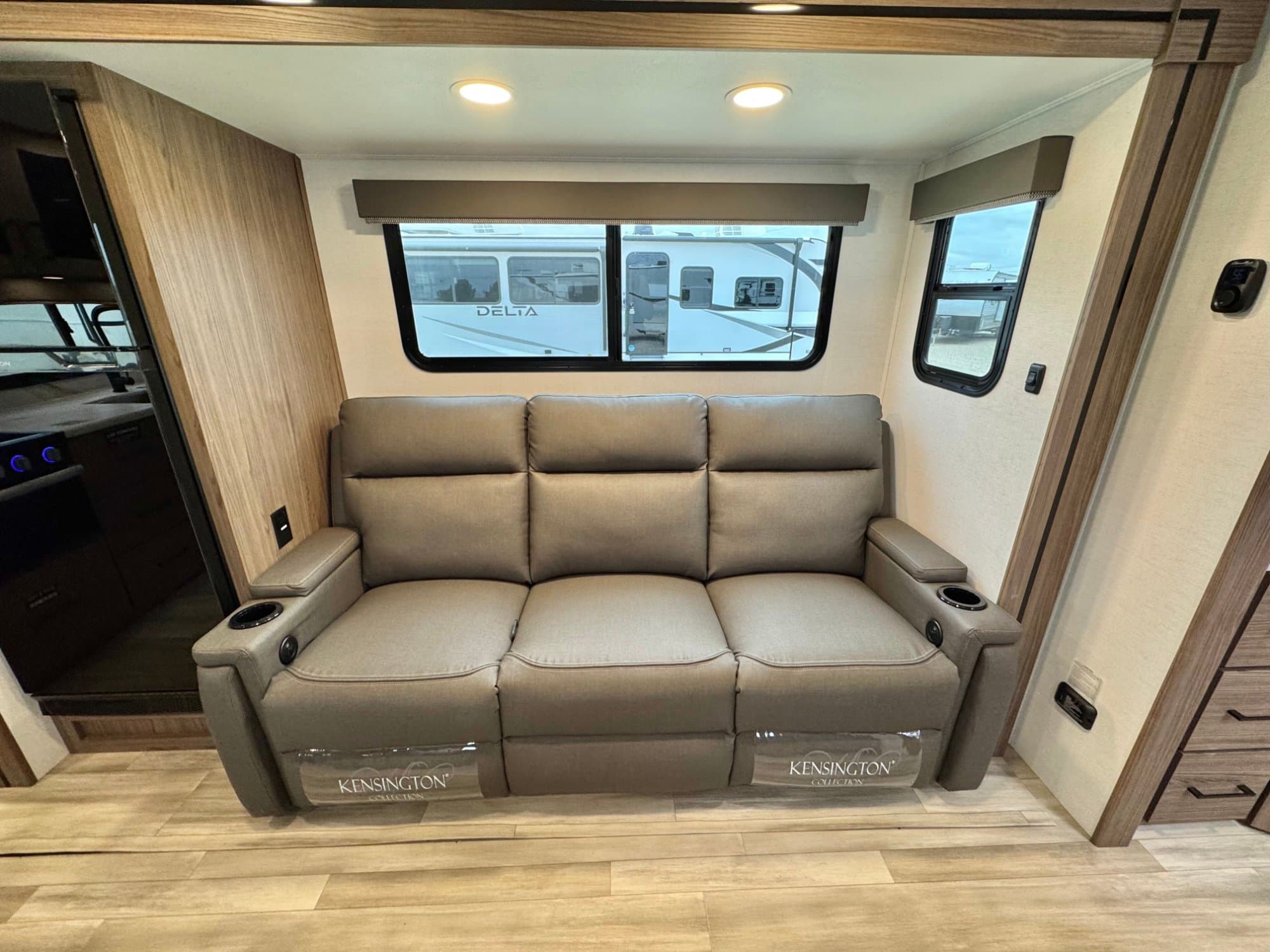 2025 Alliance RV 2025 Alliance RV Delta Ultra Lite - thumbnail 16