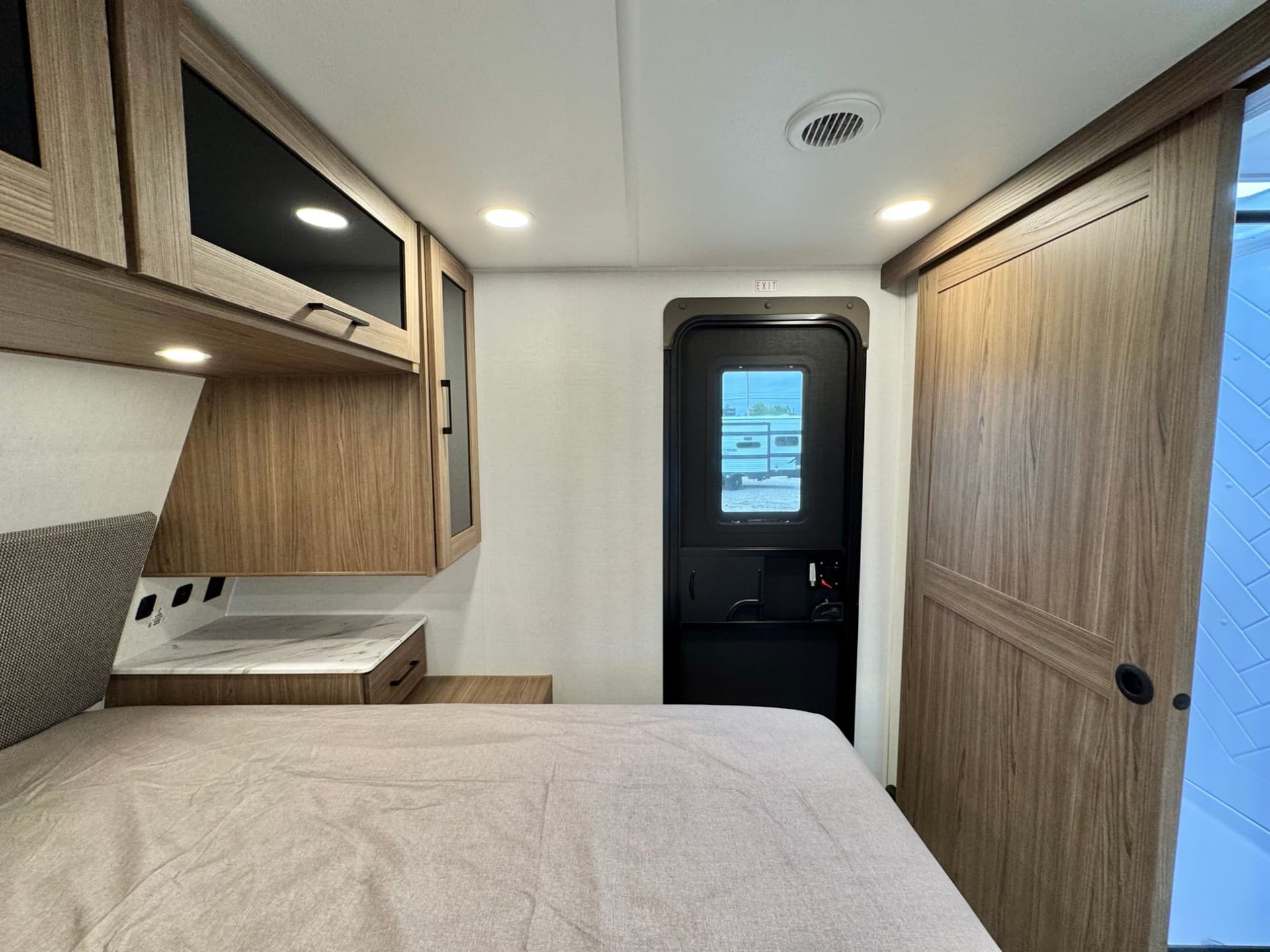 2025 Alliance RV 2025 Alliance RV Delta Ultra Lite - thumbnail 33