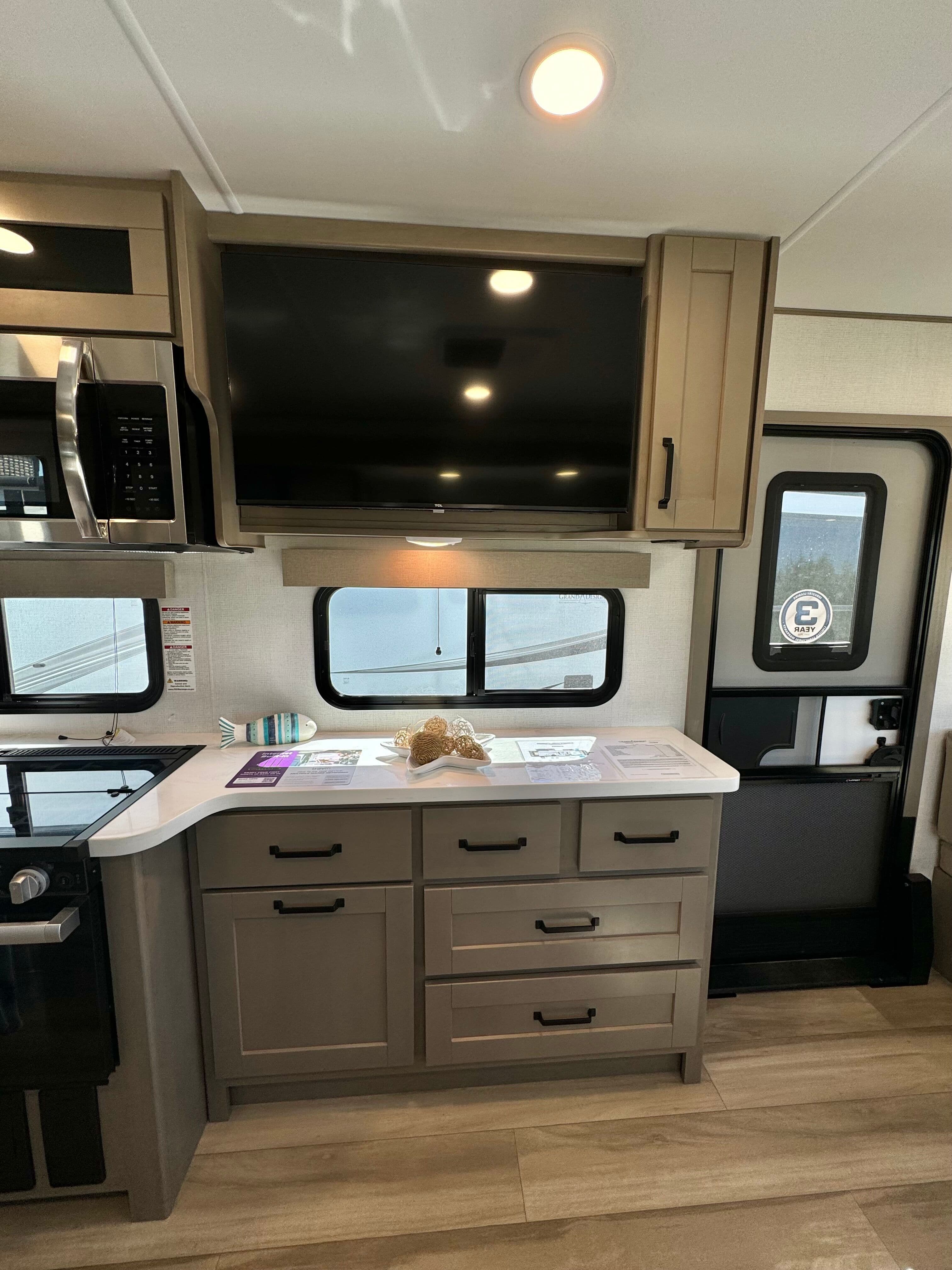 2025 Grand Design 2025 Grand Design Reflection - thumbnail 20