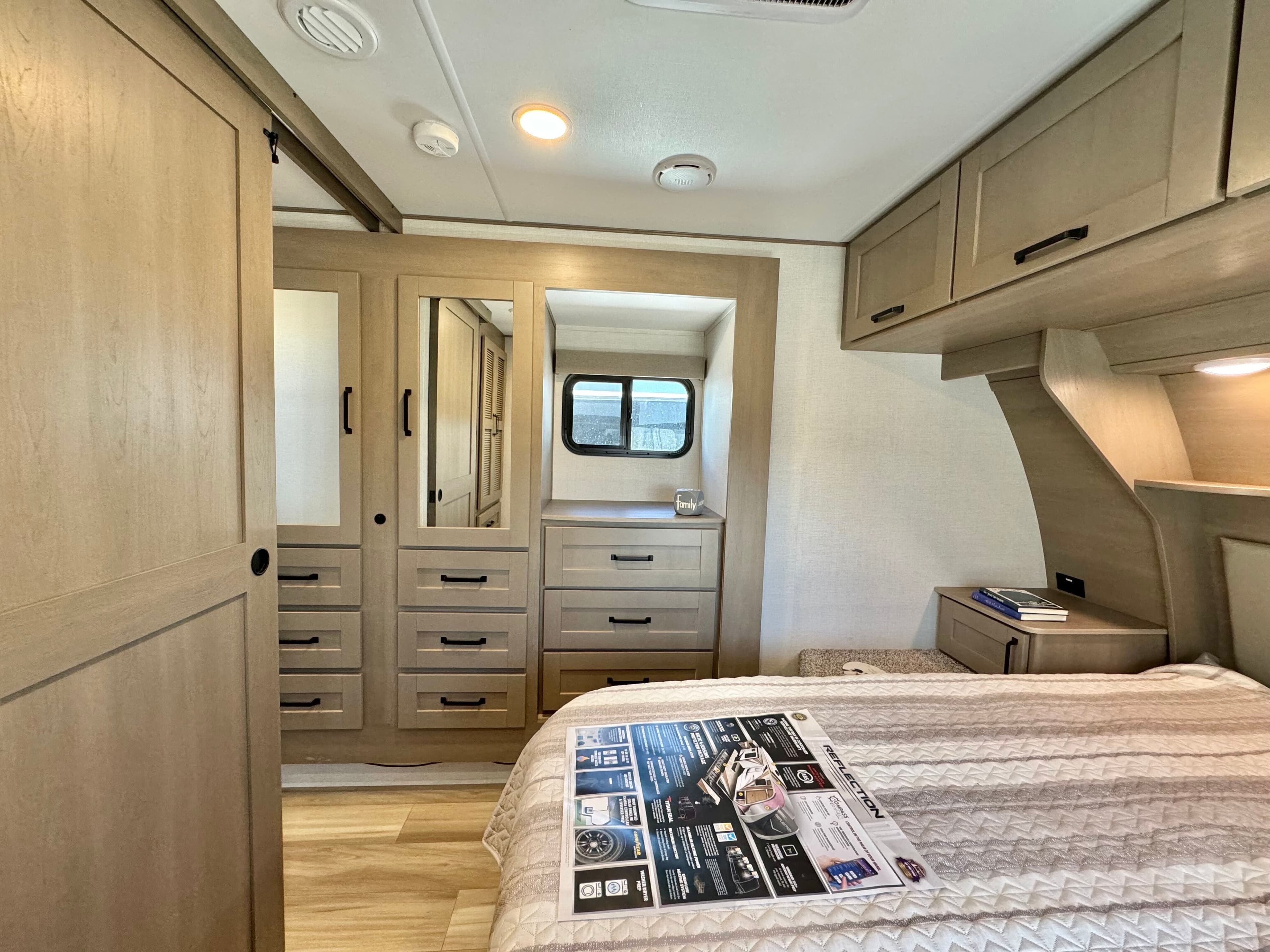 2025 Grand Design 2025 Grand Design Reflection - thumbnail 34