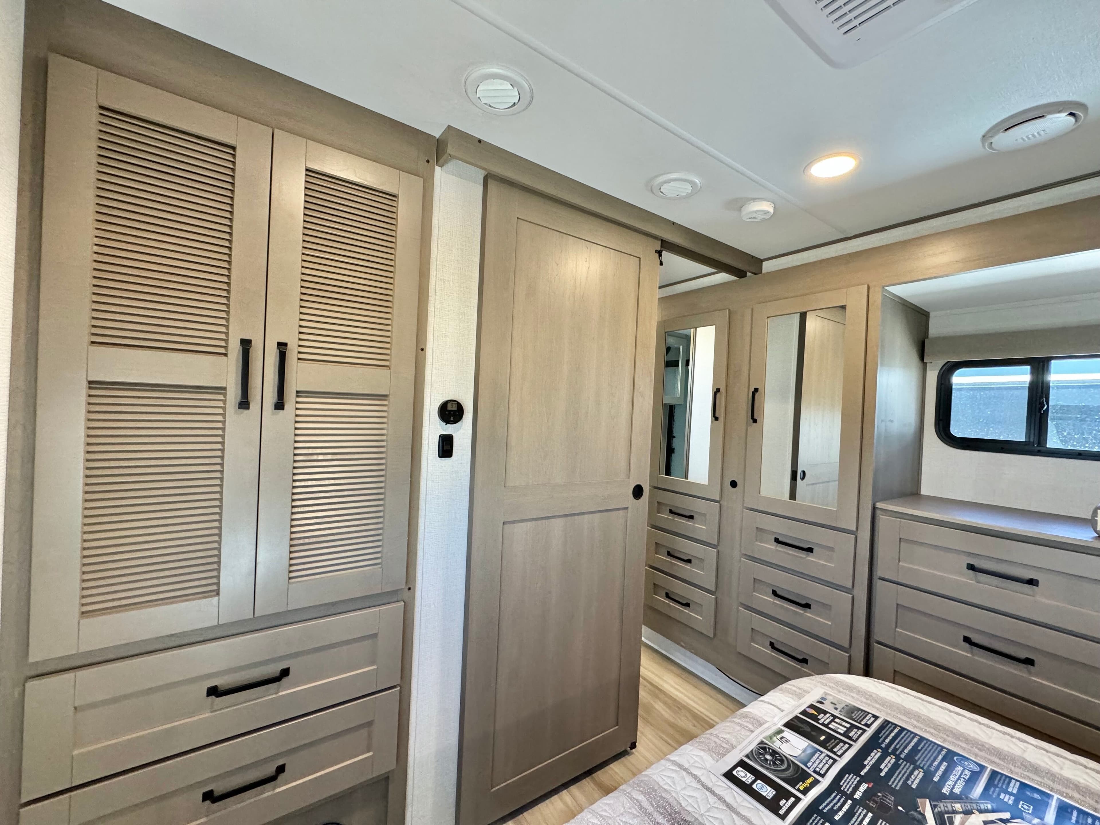 2025 Grand Design 2025 Grand Design Reflection - thumbnail 35