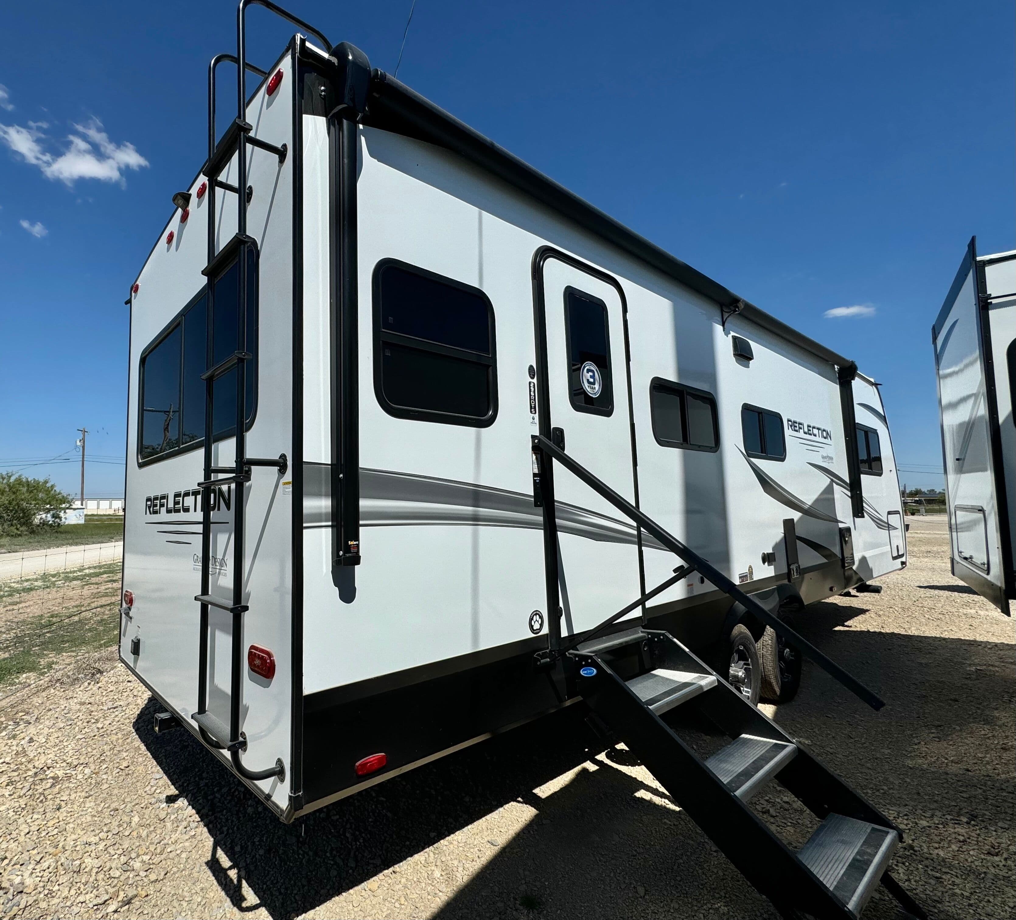 2025 Grand Design Reflection 296RDTS