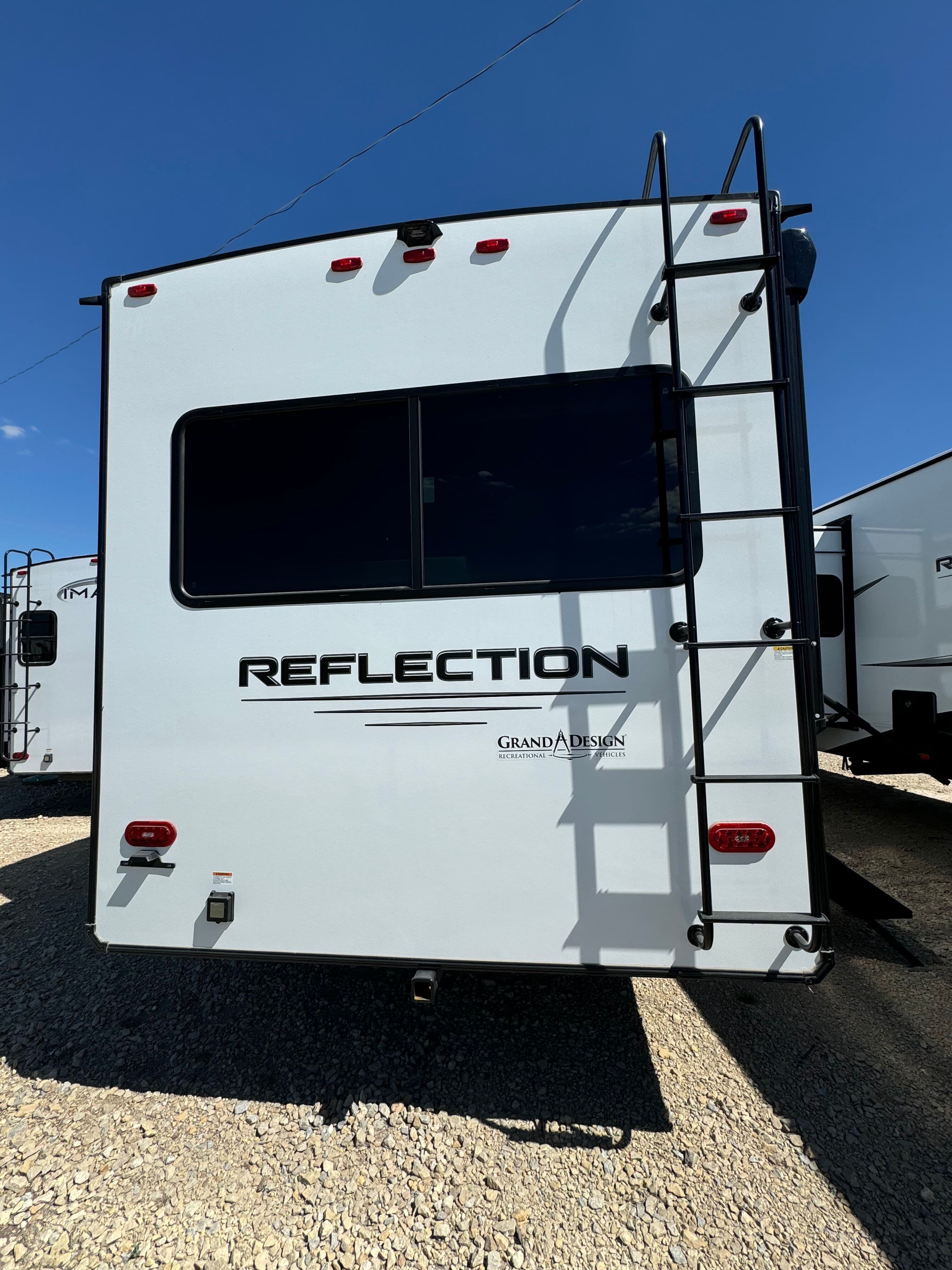 2025 Grand Design 2025 Grand Design Reflection - thumbnail 5