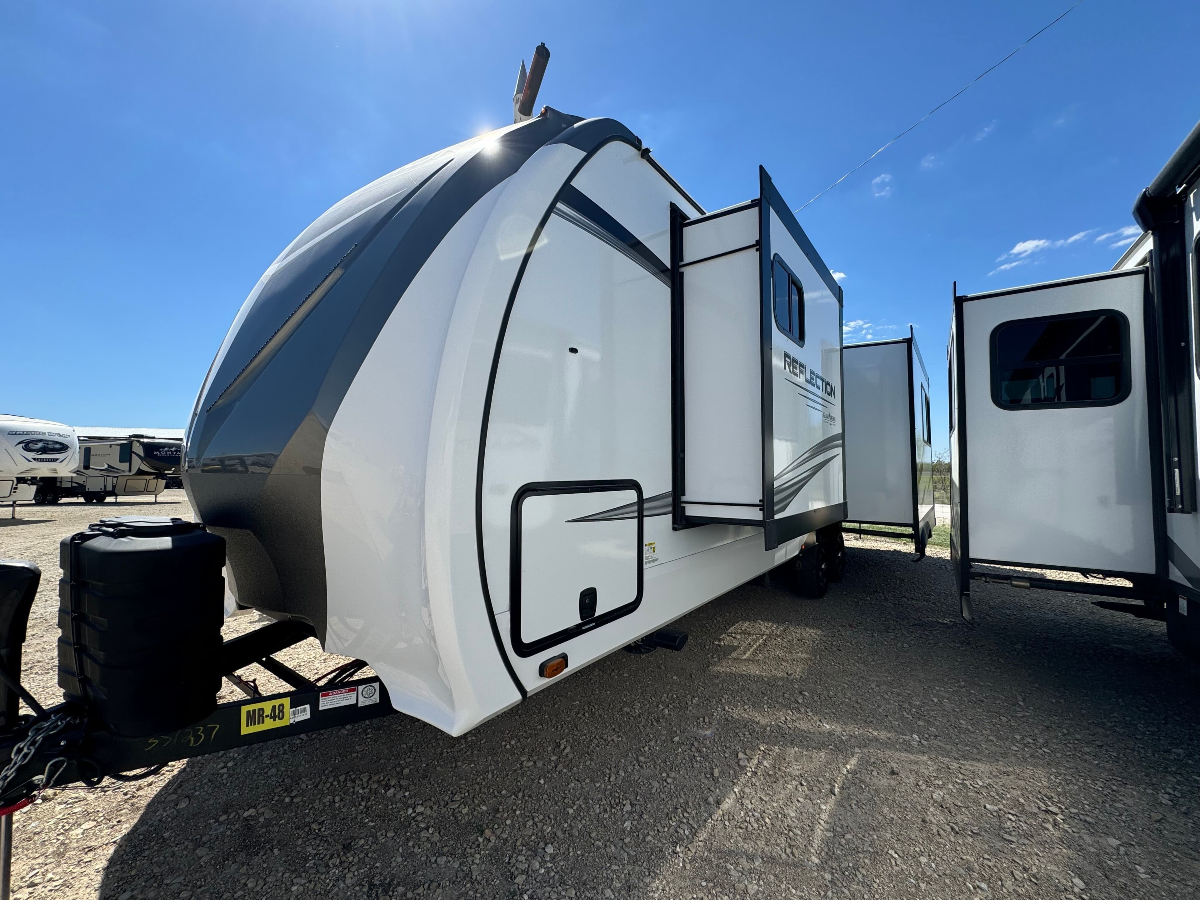 2025 Grand Design 2025 Grand Design Reflection - thumbnail 7