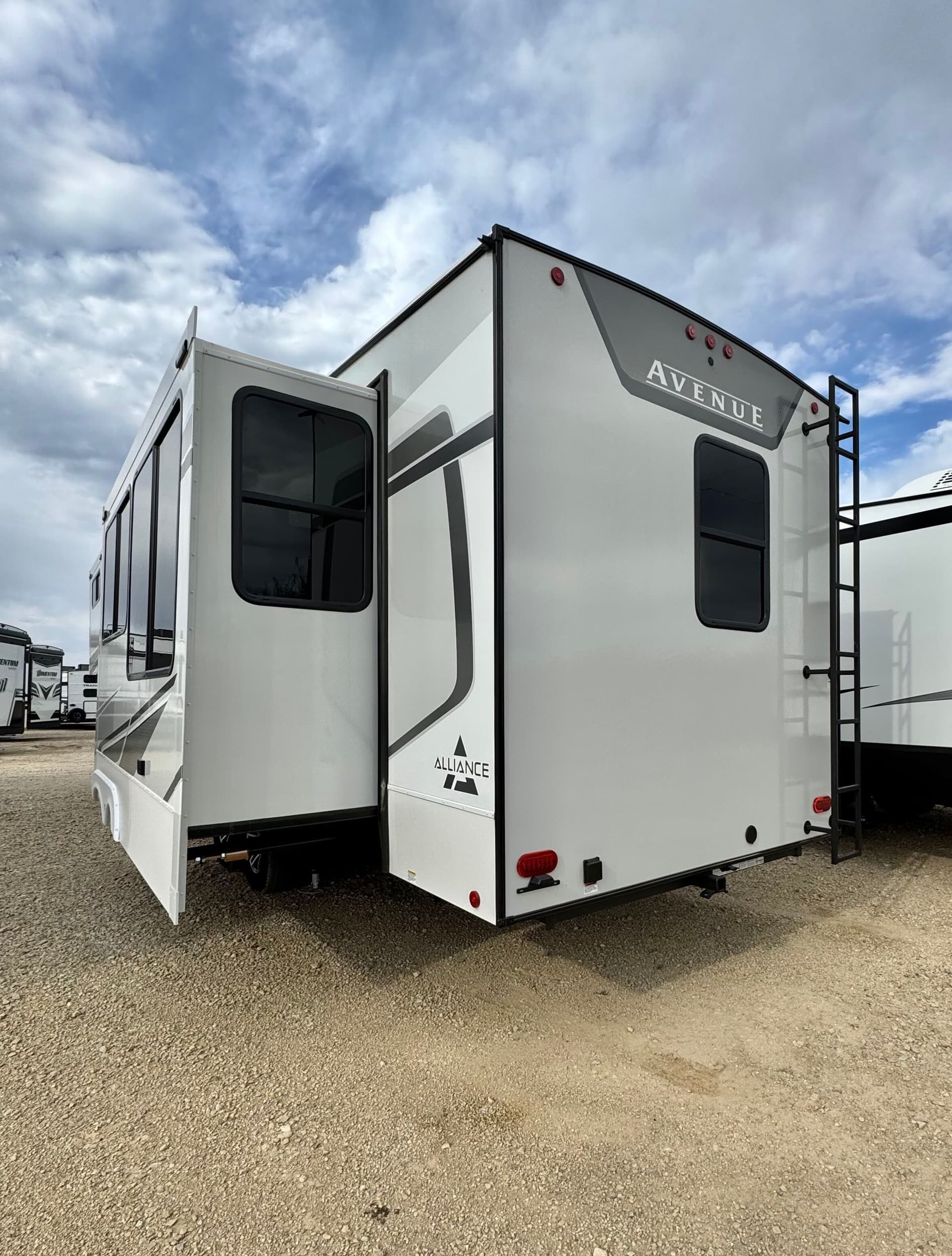 2025 Alliance RV 2025 Alliance RV Avenue - thumbnail 14