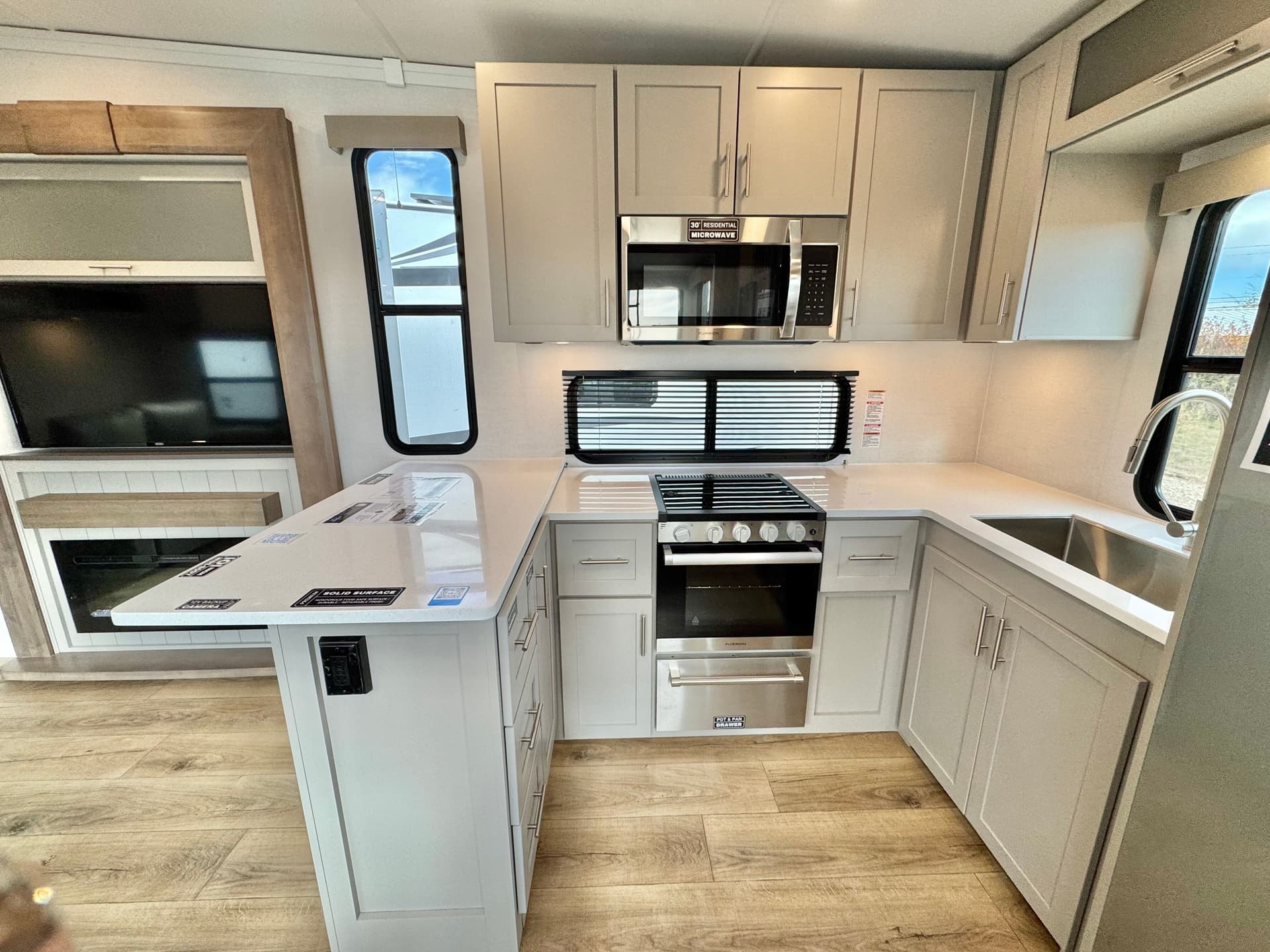 2025 Alliance RV 2025 Alliance RV Avenue - thumbnail 36