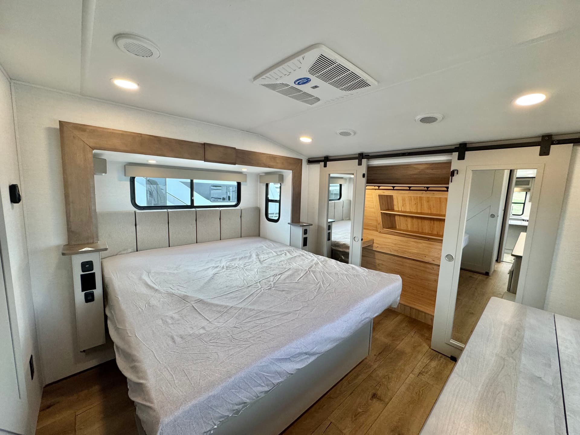 2025 Alliance RV 2025 Alliance RV Avenue - thumbnail 51