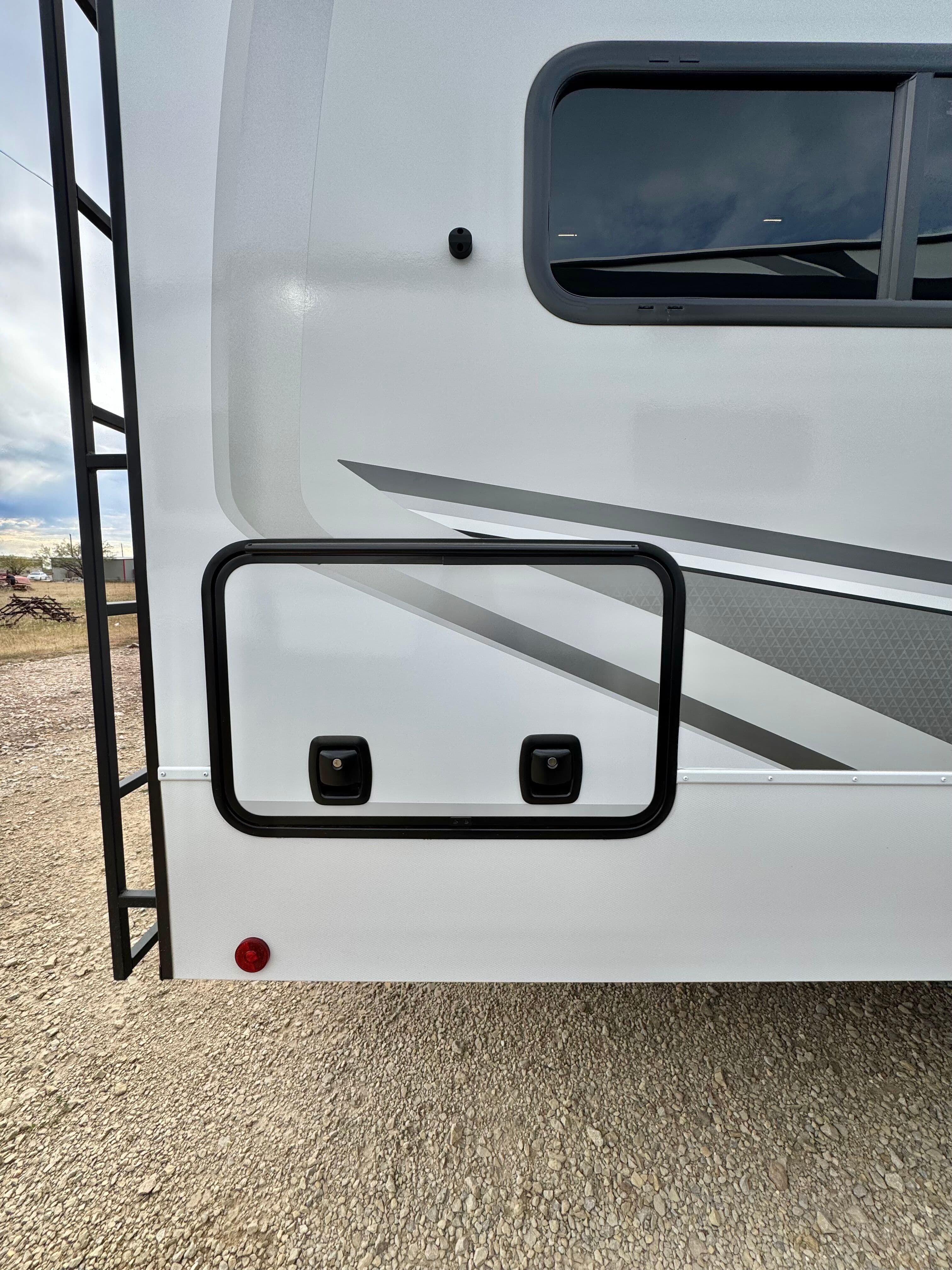 2025 Alliance RV 2025 Alliance RV Avenue - thumbnail 10