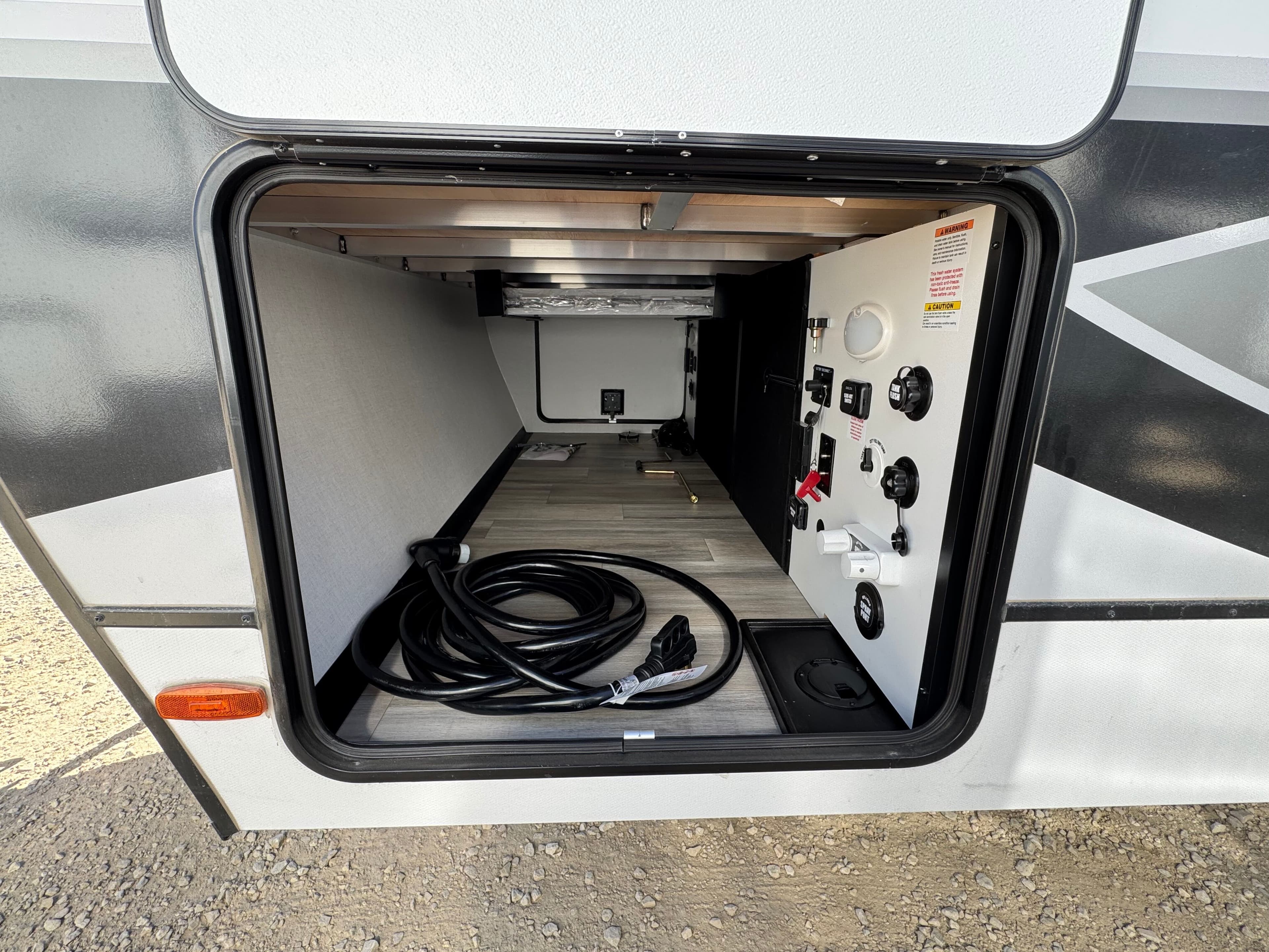 2025 Alliance RV 2025 Alliance RV Delta - thumbnail 13