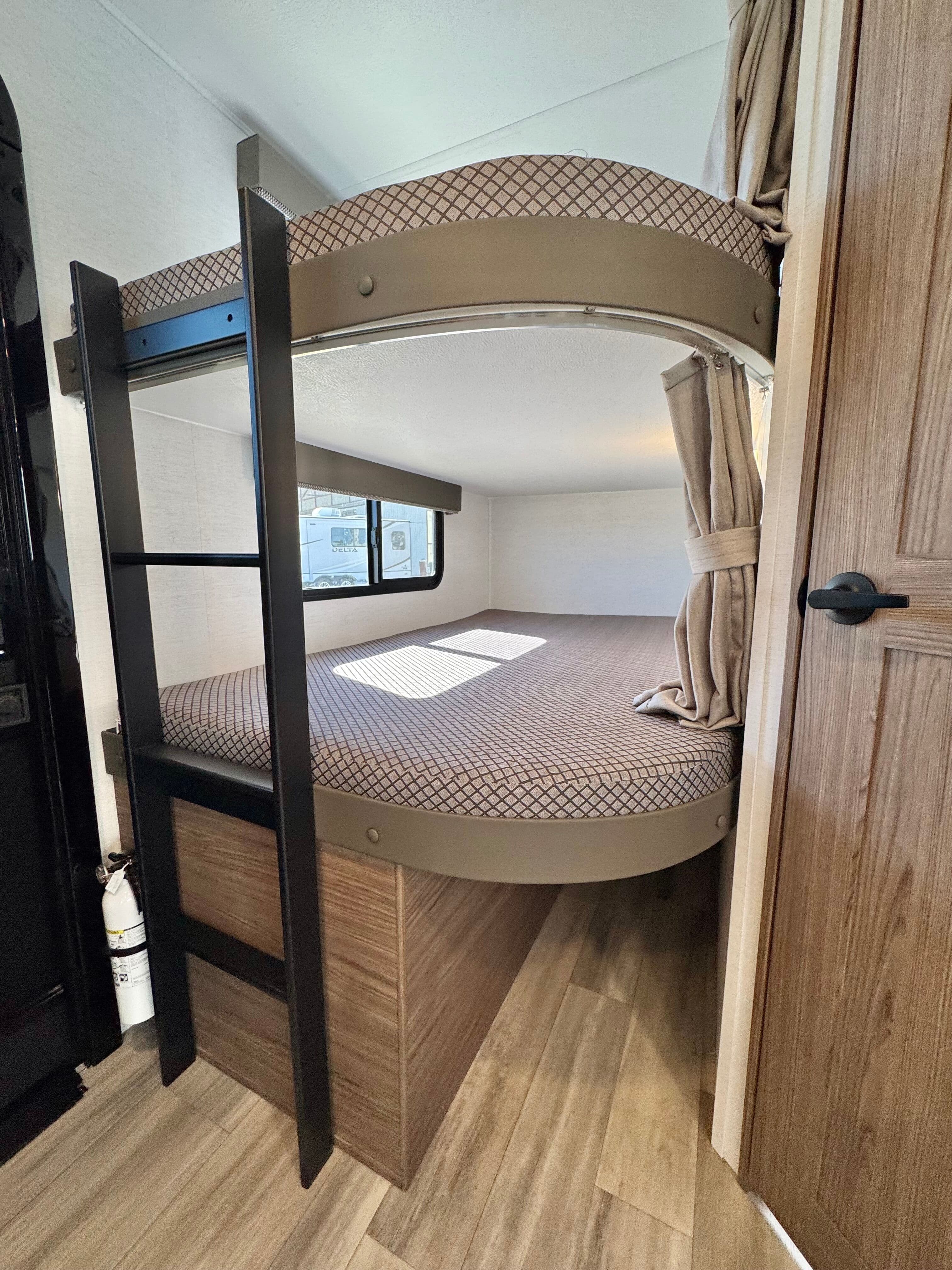 2025 Alliance RV 2025 Alliance RV Delta - thumbnail 40