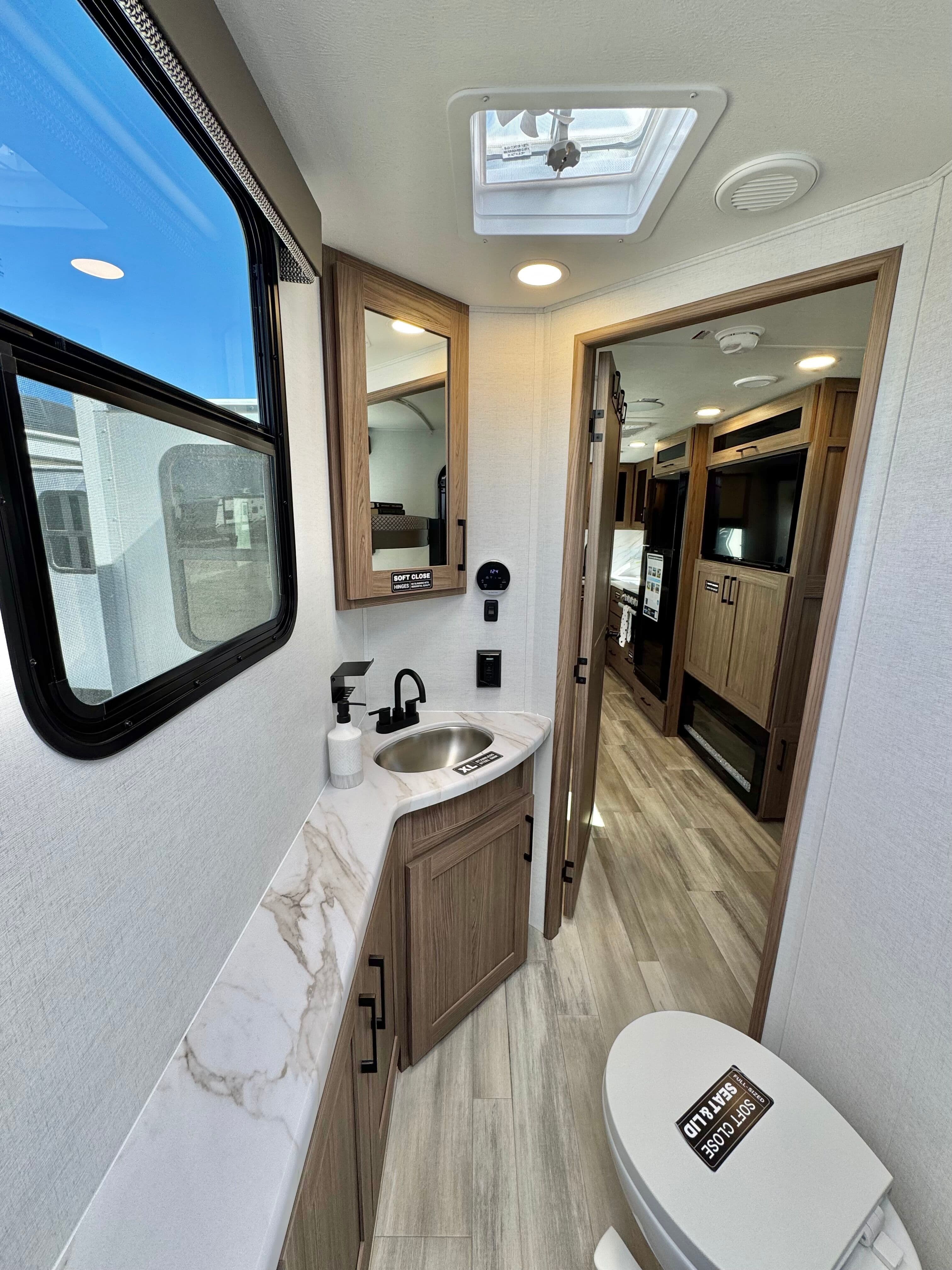 2025 Alliance RV 2025 Alliance RV Delta - thumbnail 45