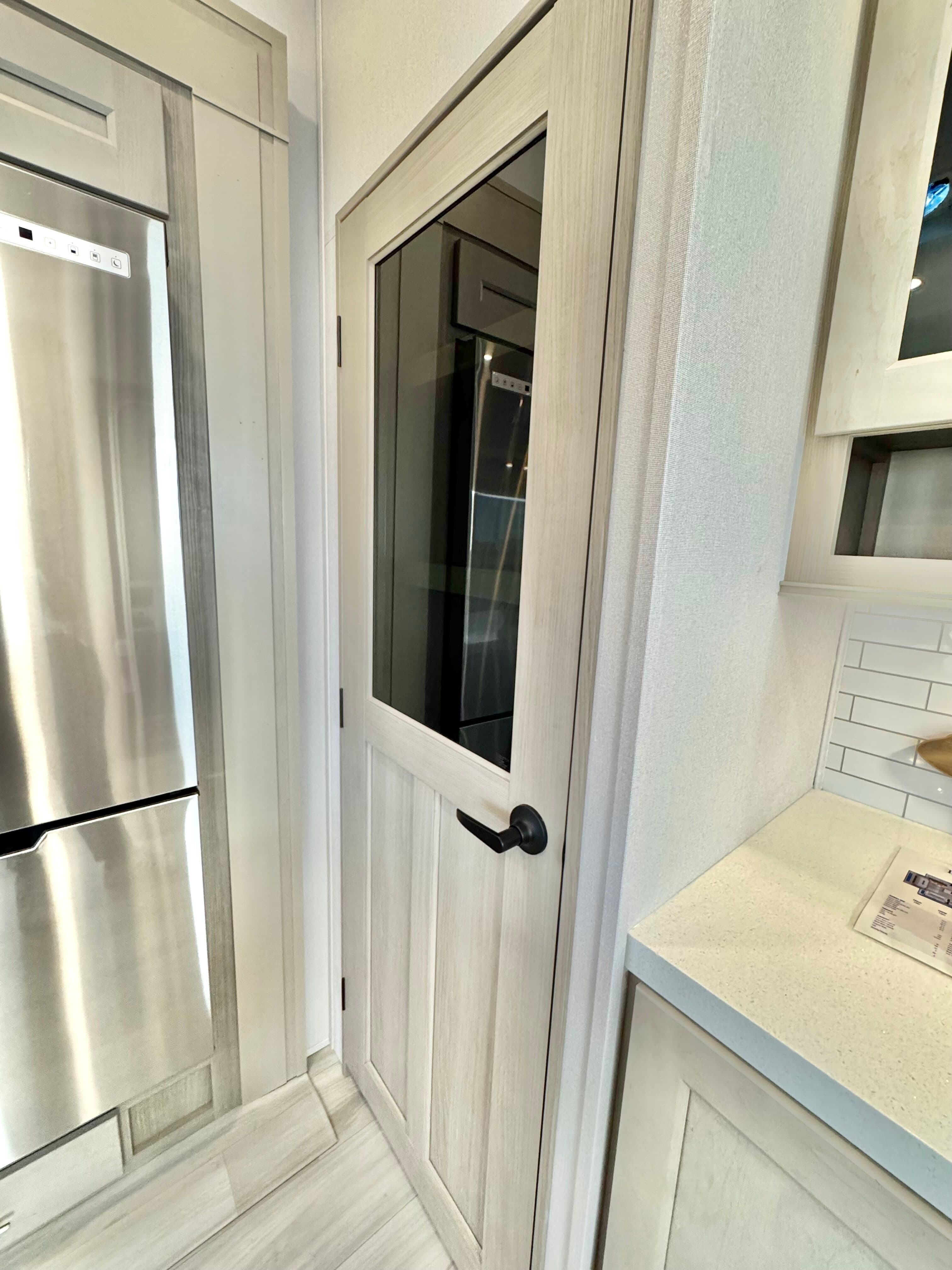 2025 Grand Design 2025 Grand Design Influence - thumbnail 28