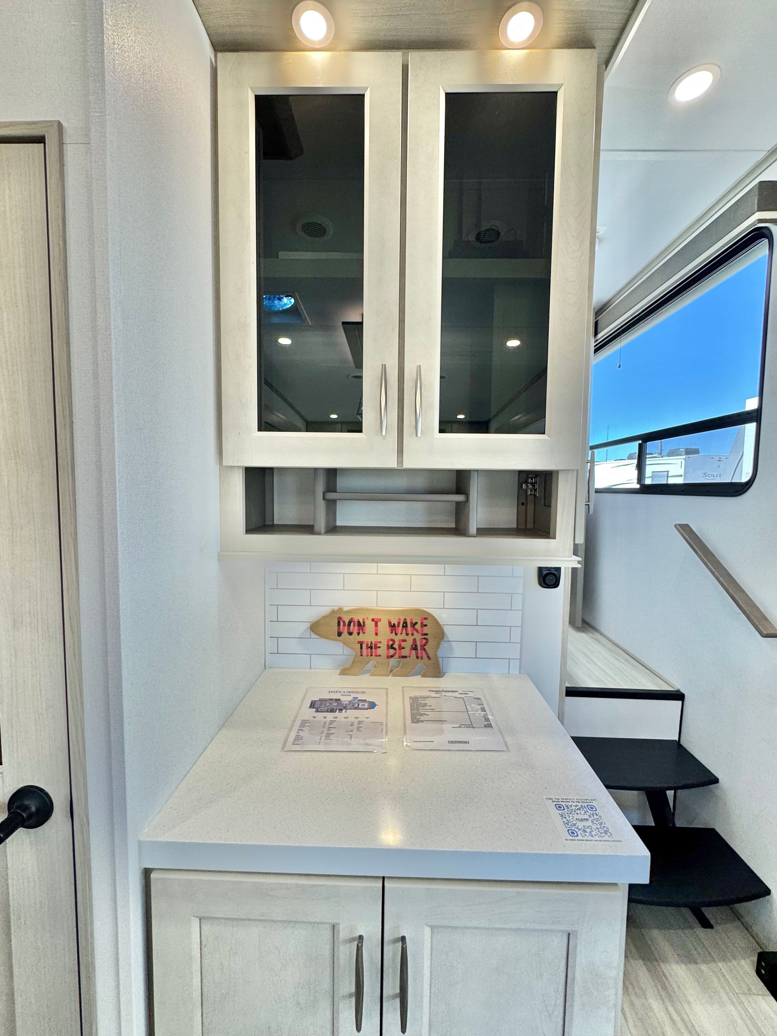 2025 Grand Design 2025 Grand Design Influence - thumbnail 30