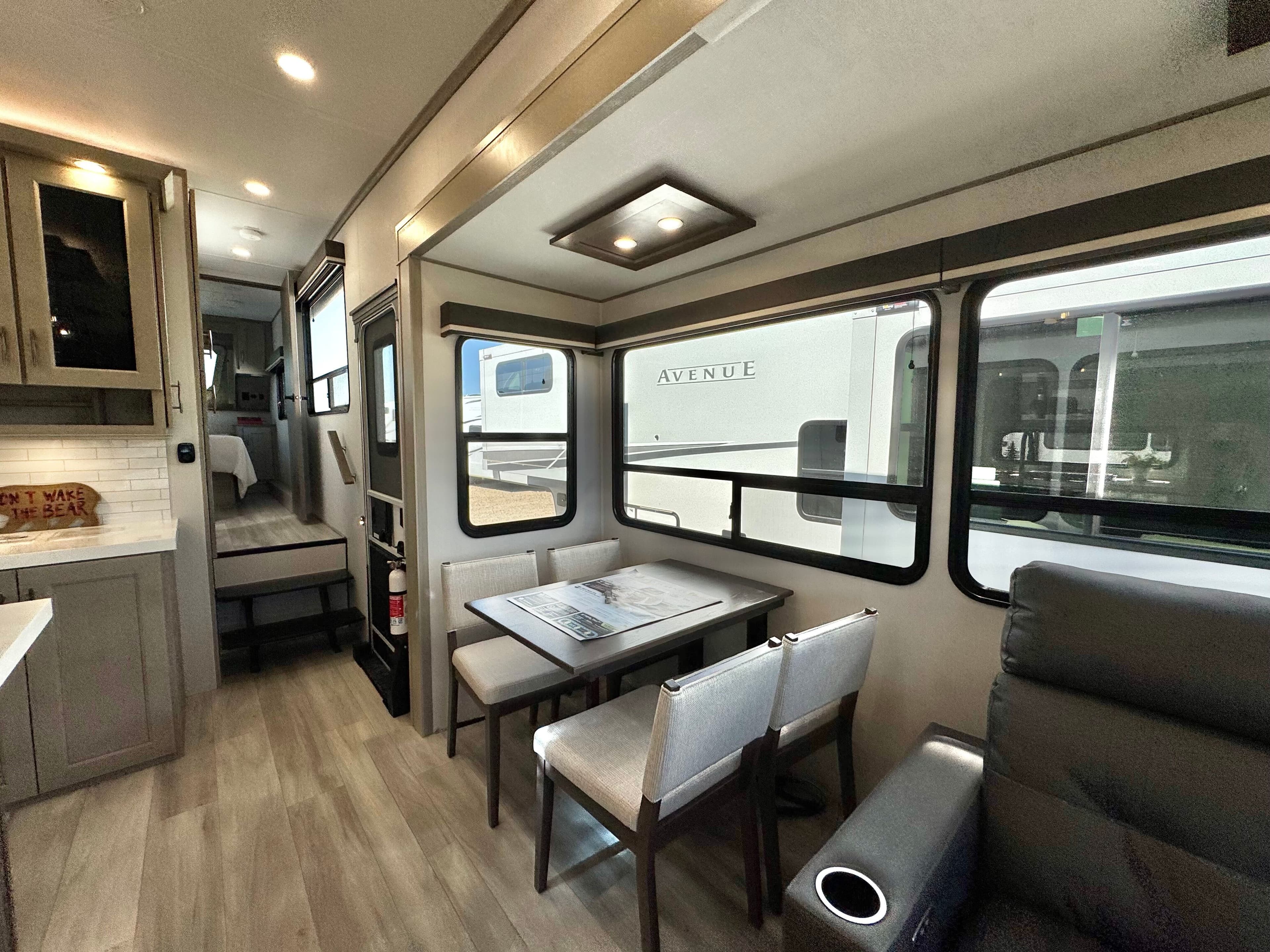 2025 Grand Design 2025 Grand Design Influence - thumbnail 40