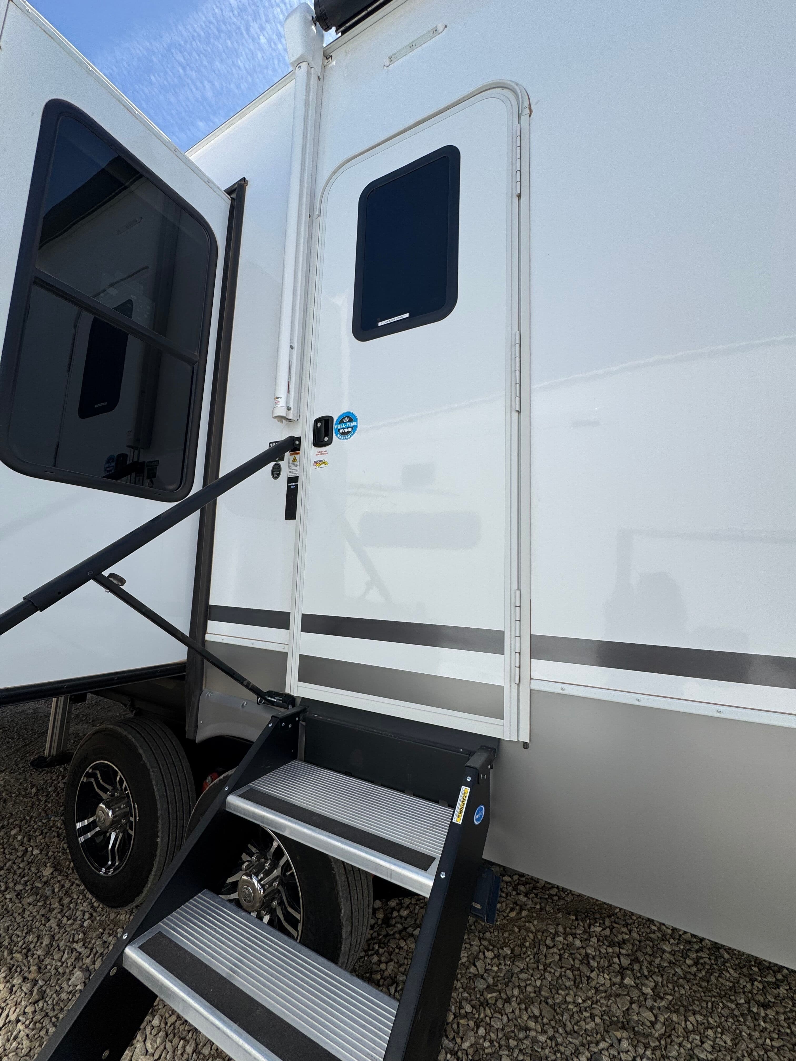 2025 Alliance RV 2025 Alliance RV Paradigm - thumbnail 12