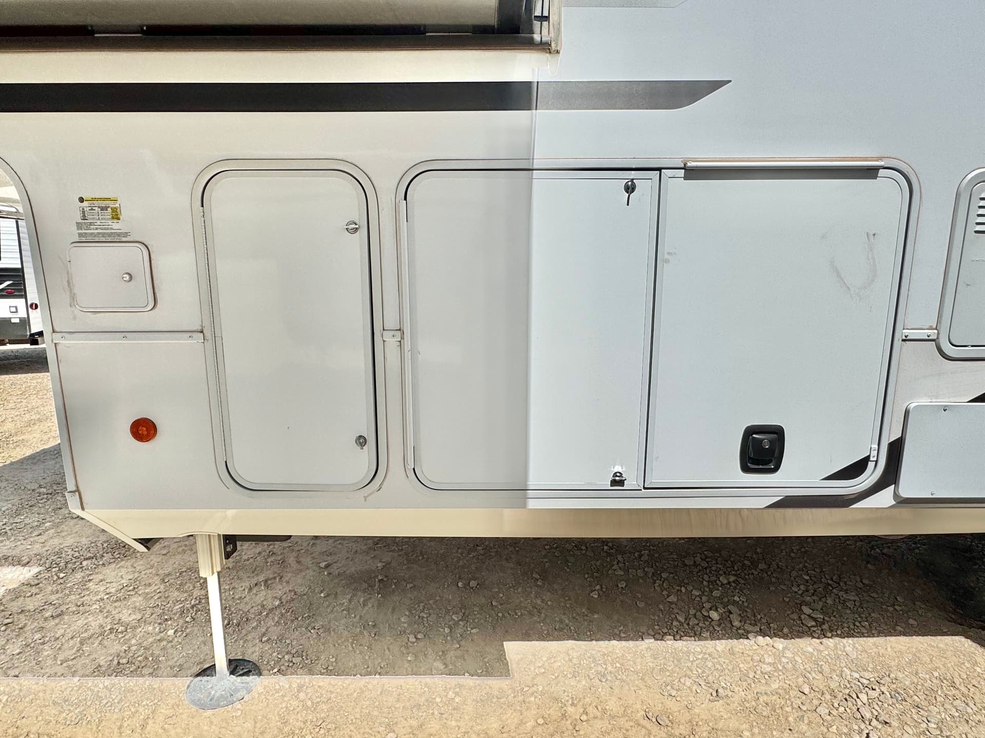 2025 Alliance RV 2025 Alliance RV Paradigm - thumbnail 16