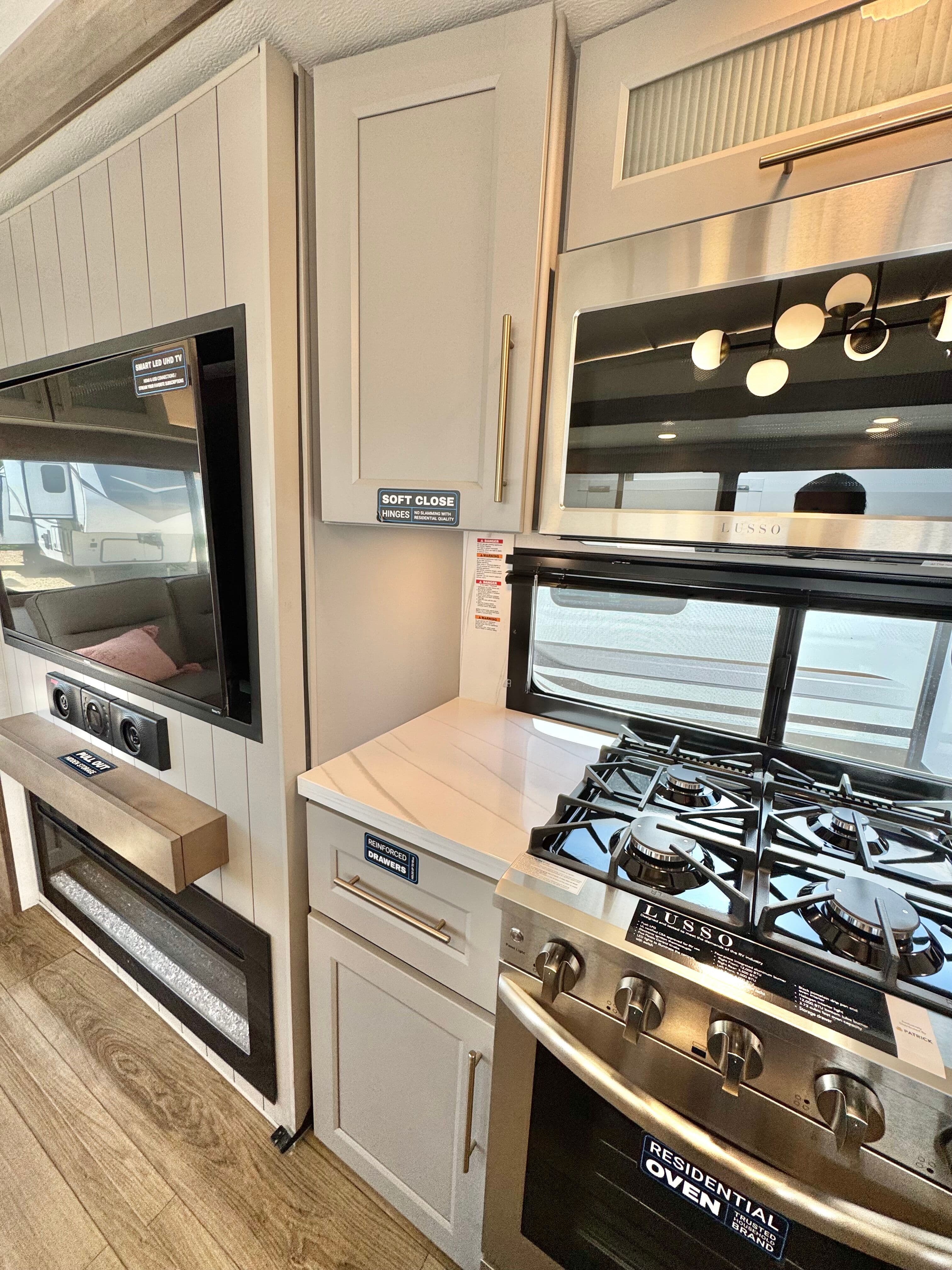 2025 Alliance RV 2025 Alliance RV Paradigm - thumbnail 33