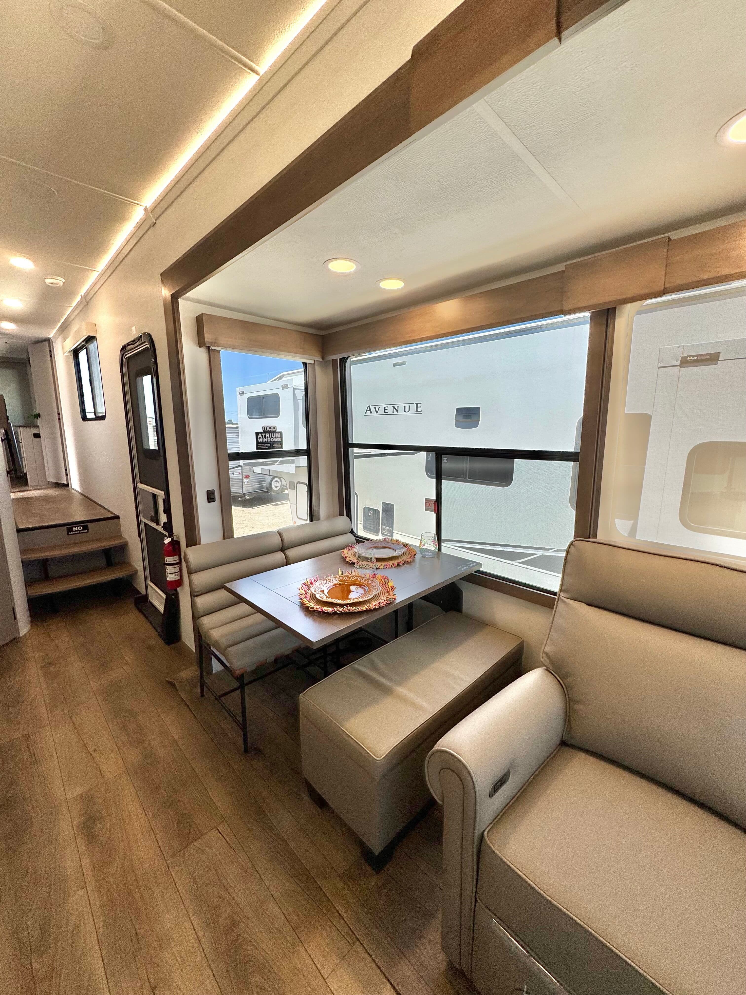 2025 Alliance RV 2025 Alliance RV Paradigm - thumbnail 38