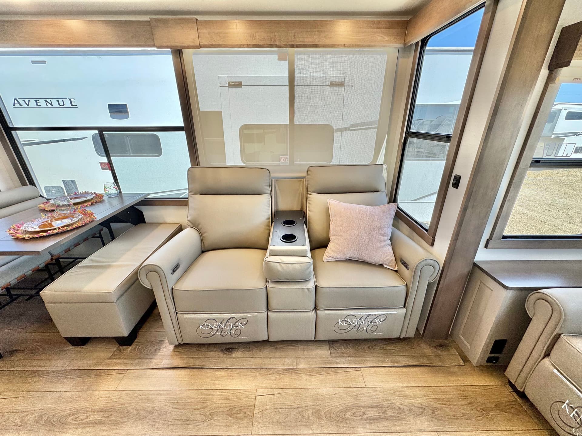 2025 Alliance RV 2025 Alliance RV Paradigm - thumbnail 41