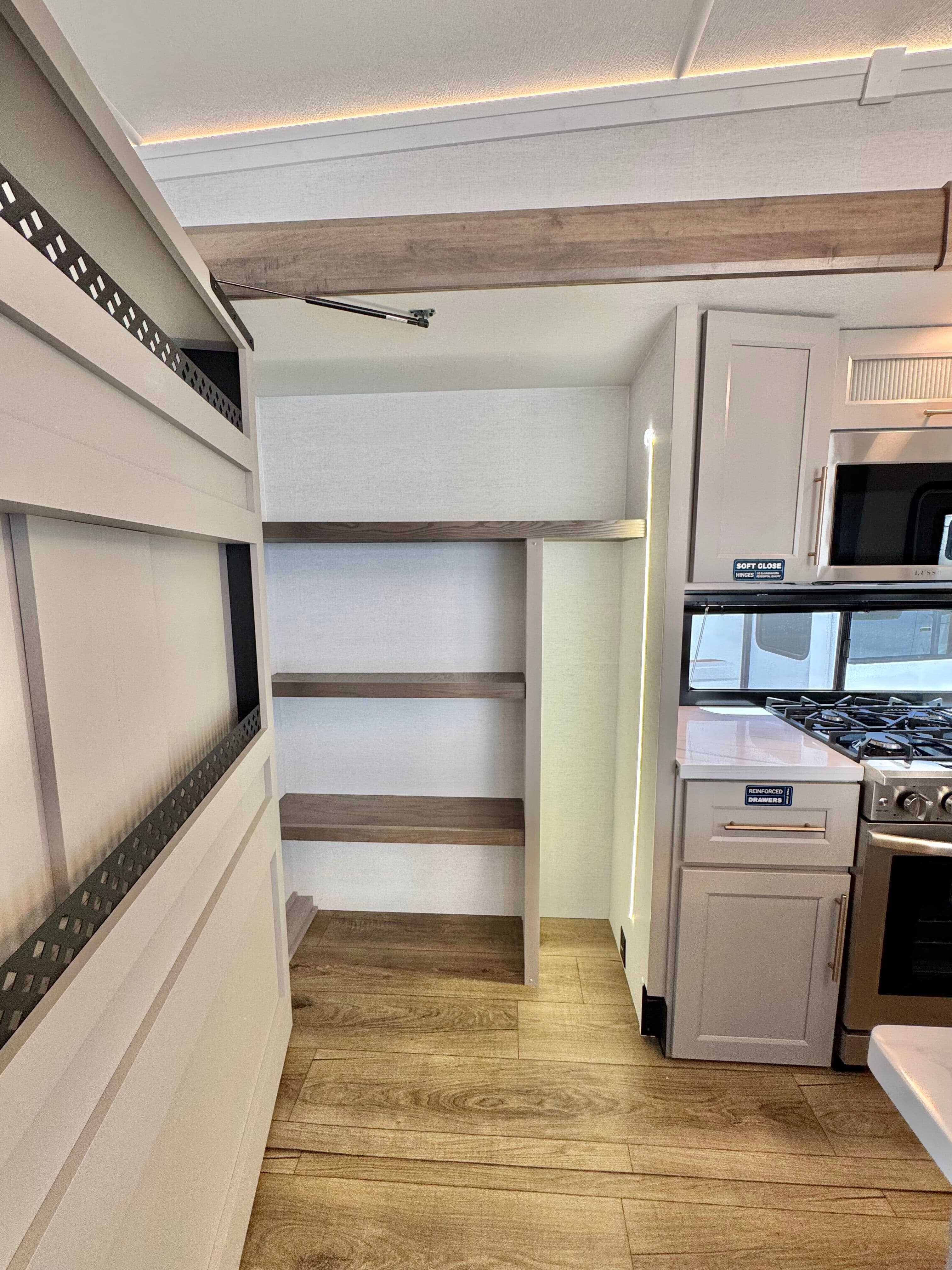 2025 Alliance RV 2025 Alliance RV Paradigm - thumbnail 46