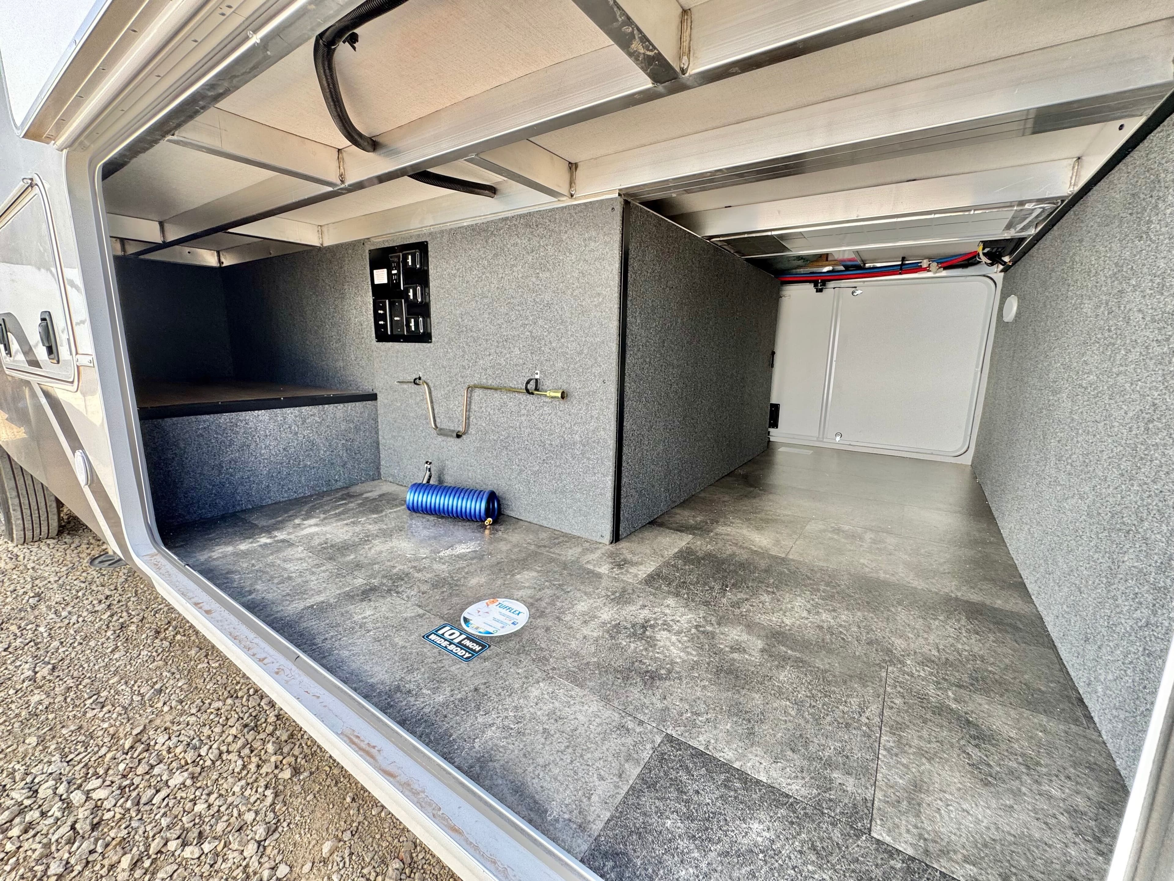 2025 Alliance RV 2025 Alliance RV Paradigm - thumbnail 9