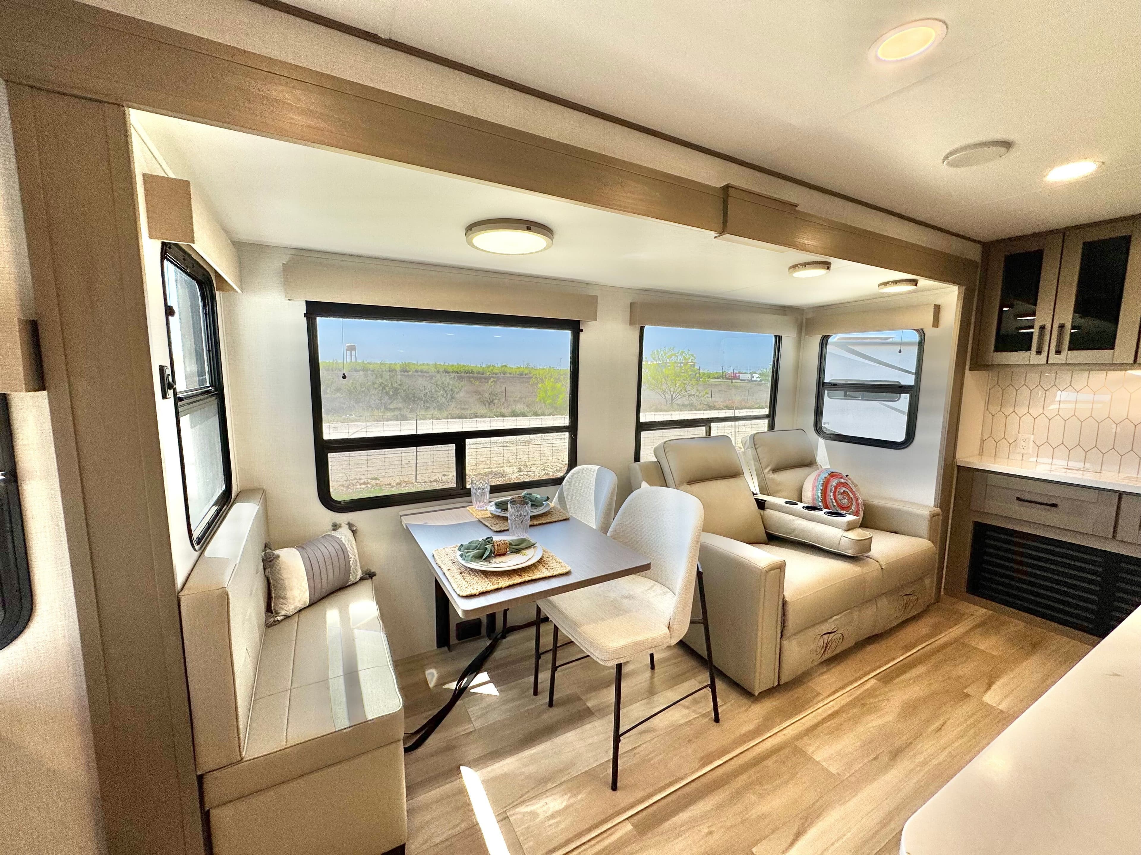 2025 Grand Design 2025 Grand Design Reflection - thumbnail 39