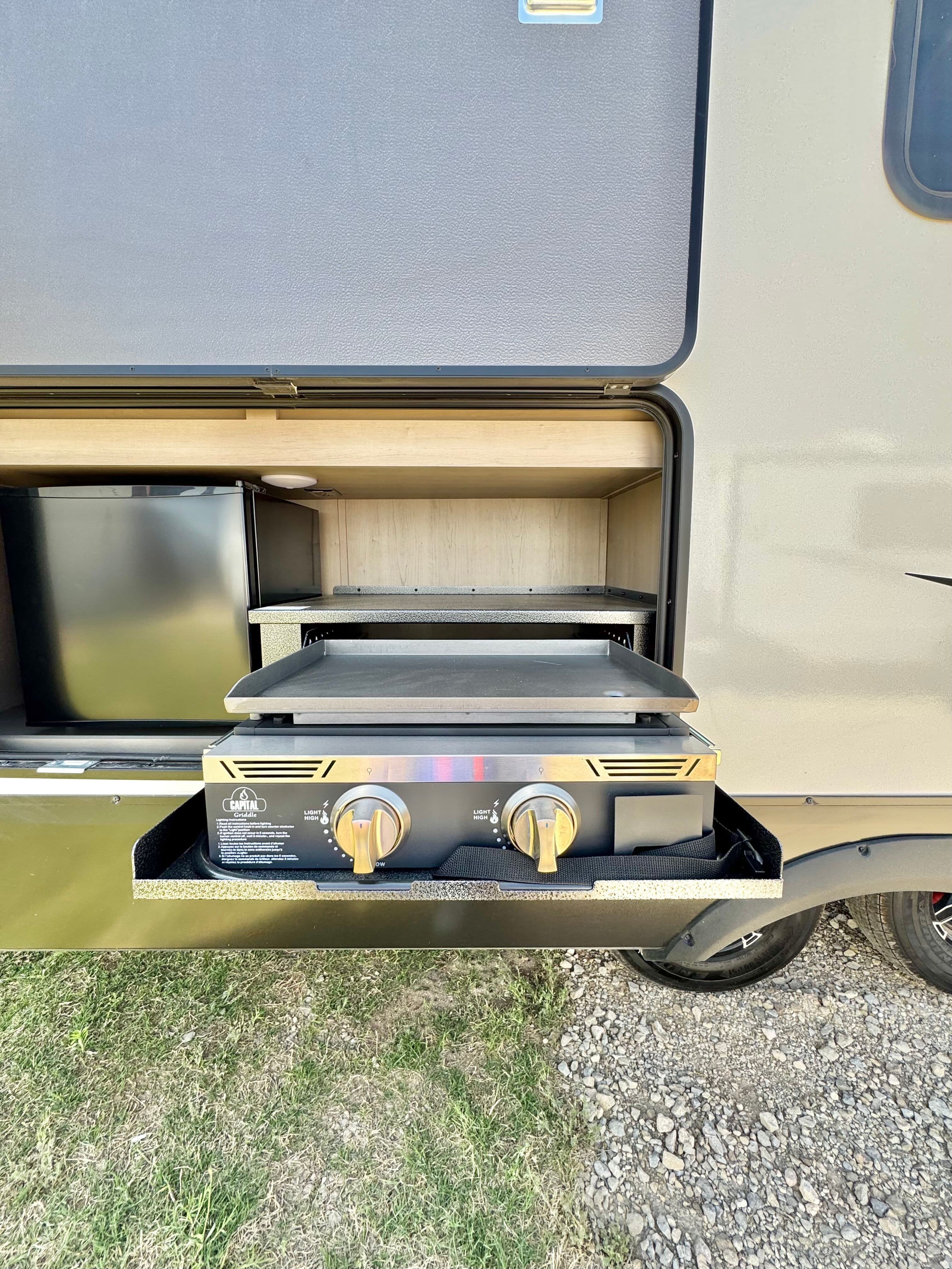 2025 Grand Design 2025 Grand Design Reflection - thumbnail 9