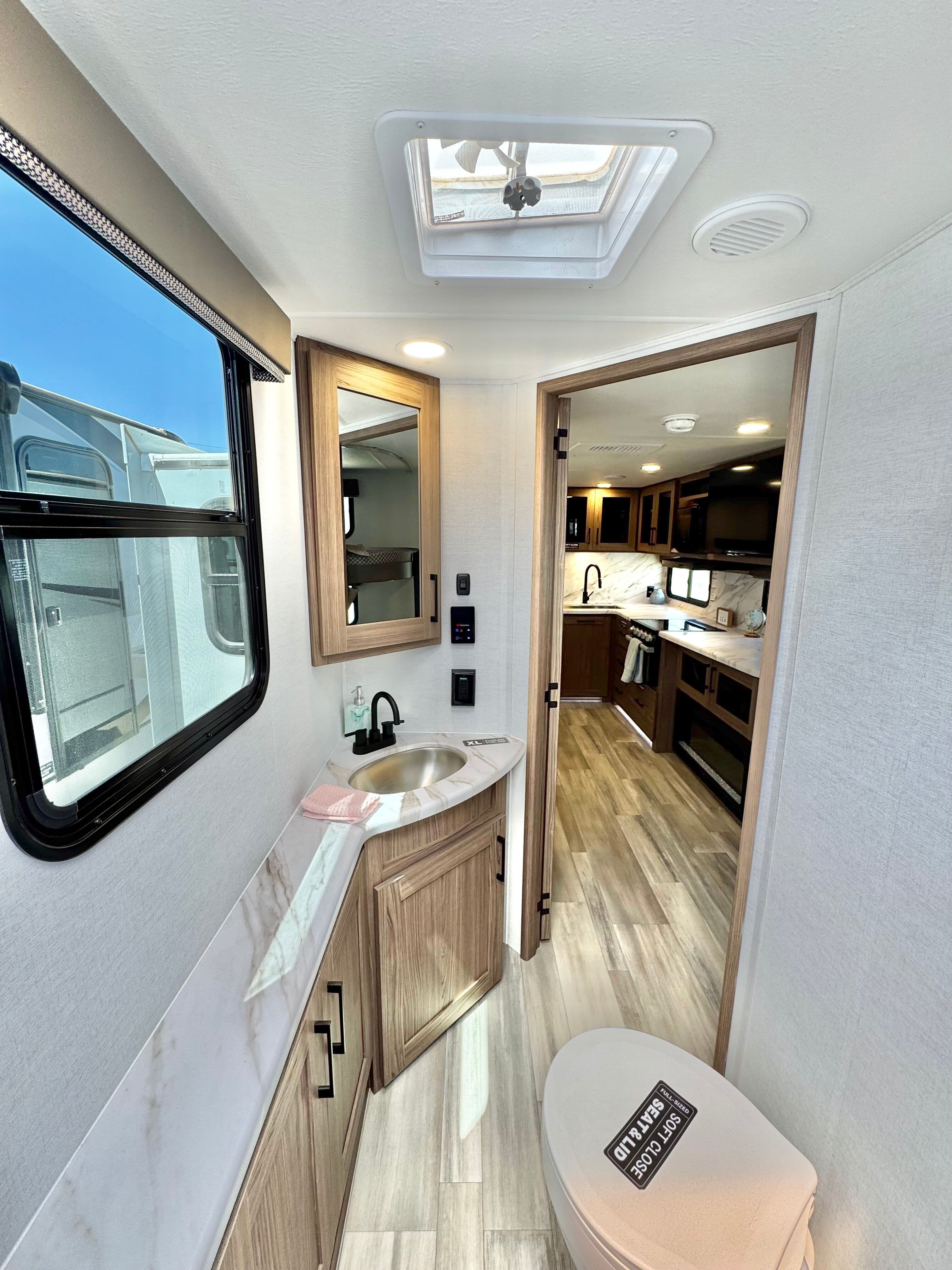 2025 Alliance RV 2025 Alliance RV Delta Ultra Lite - thumbnail 36