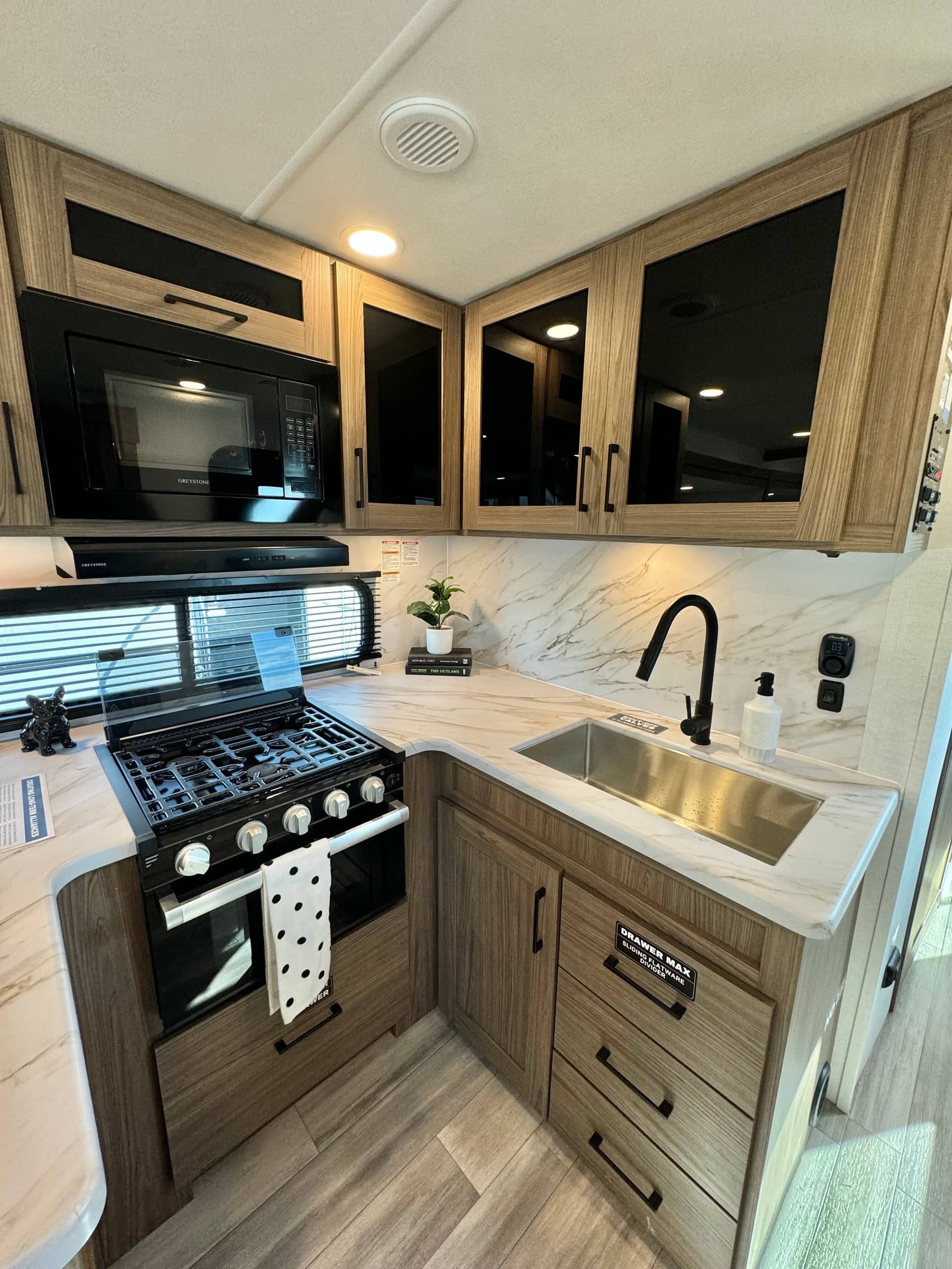 2025 Alliance RV 2025 Alliance RV Delta - thumbnail 19