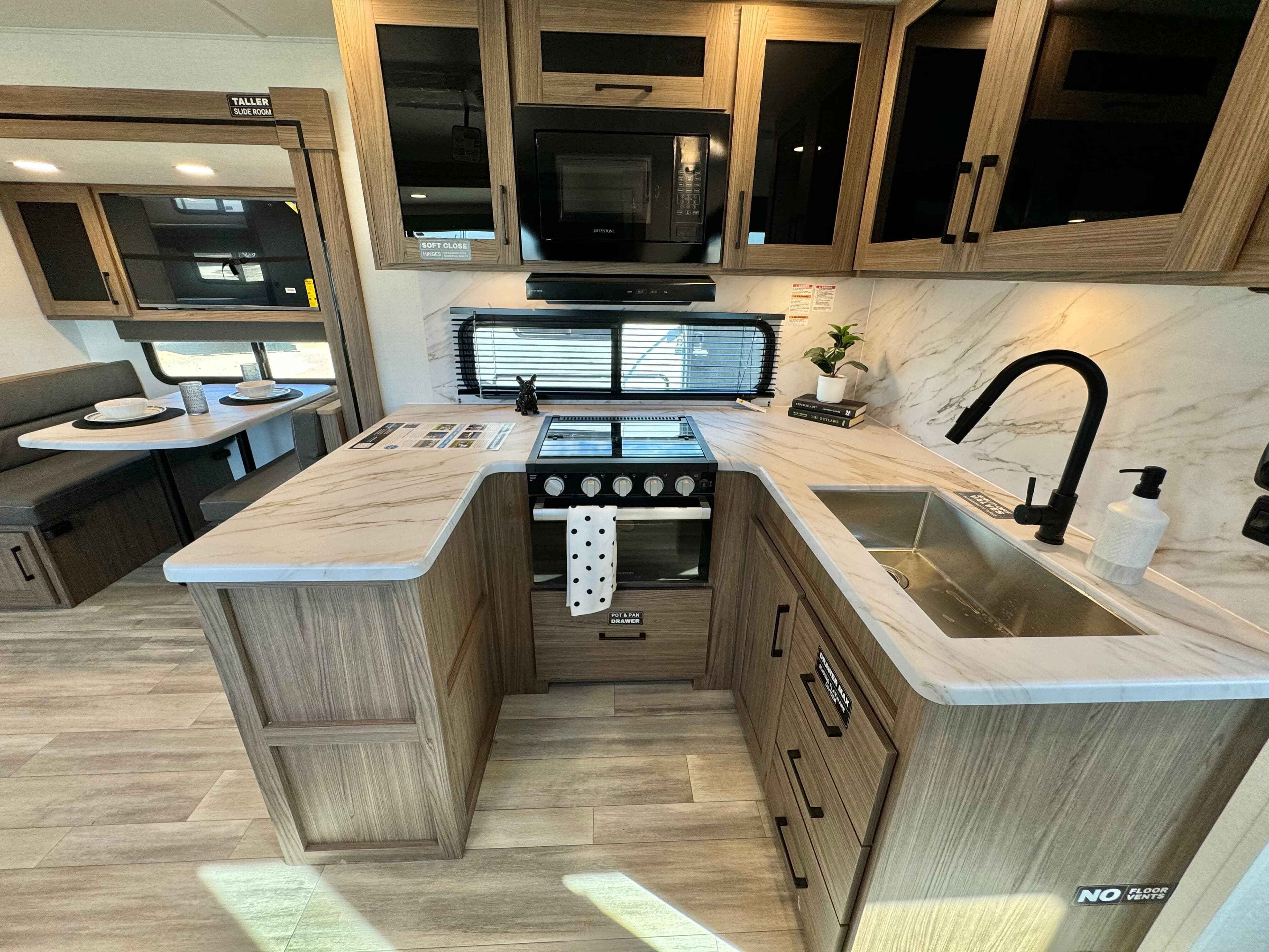 2025 Alliance RV 2025 Alliance RV Delta - thumbnail 21