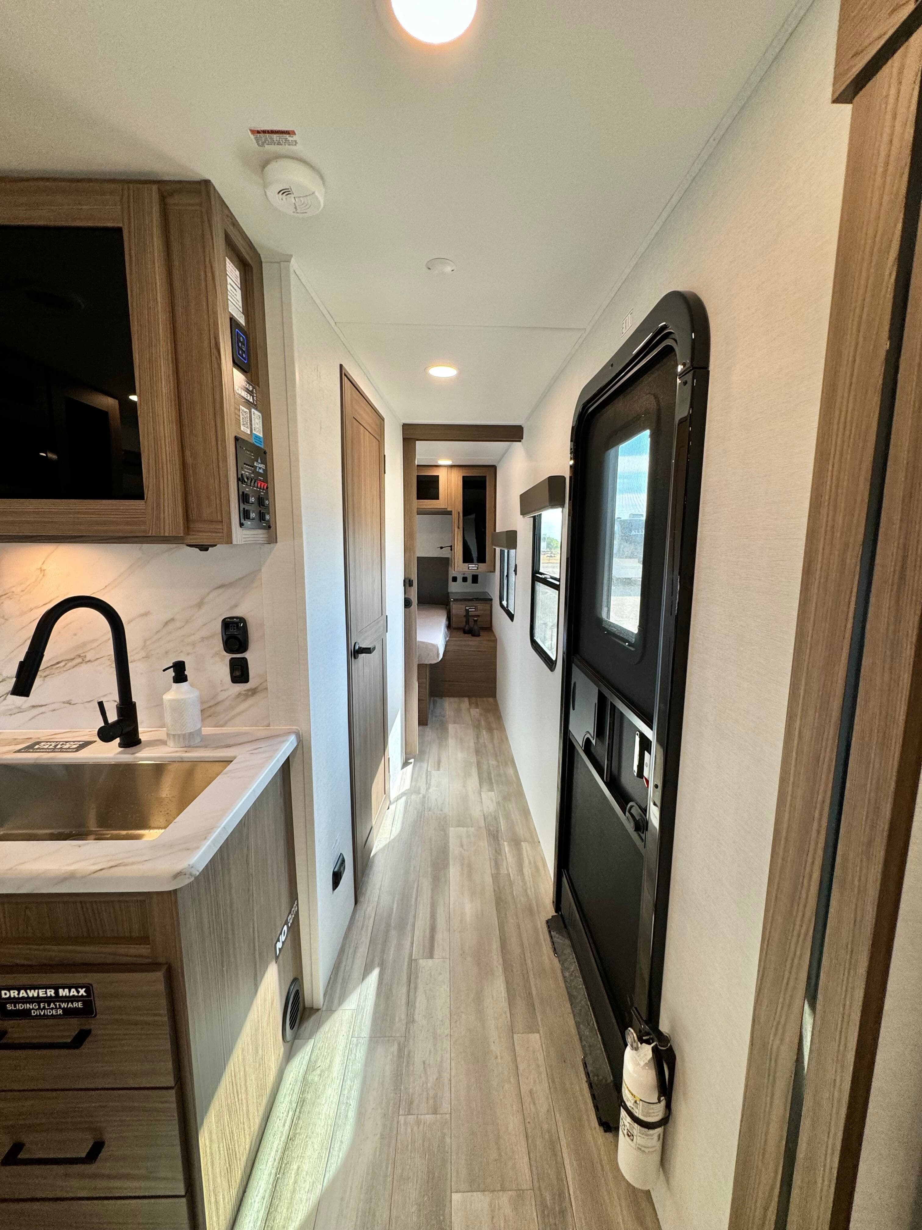 2025 Alliance RV 2025 Alliance RV Delta - thumbnail 26