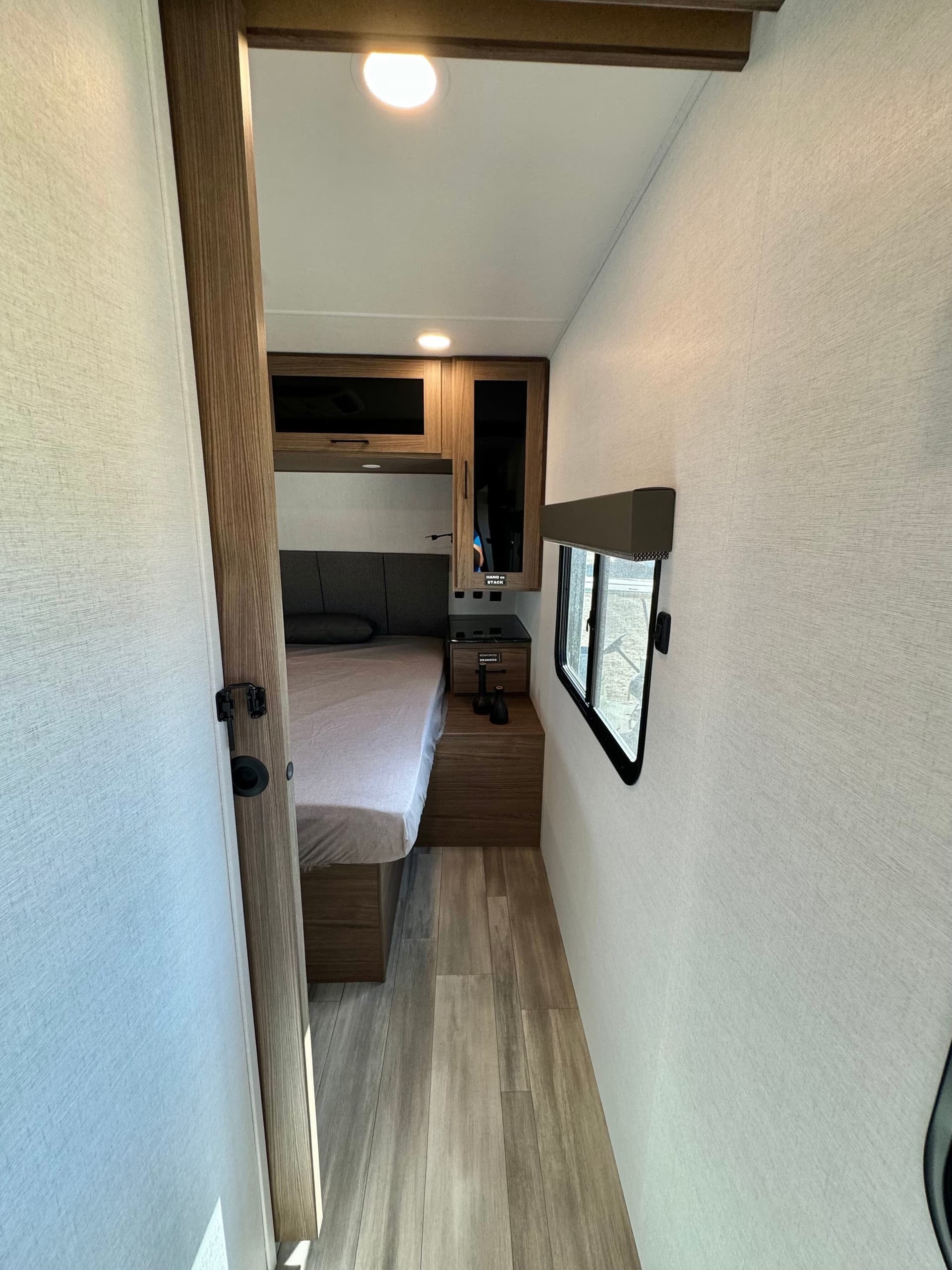 2025 Alliance RV 2025 Alliance RV Delta - thumbnail 27