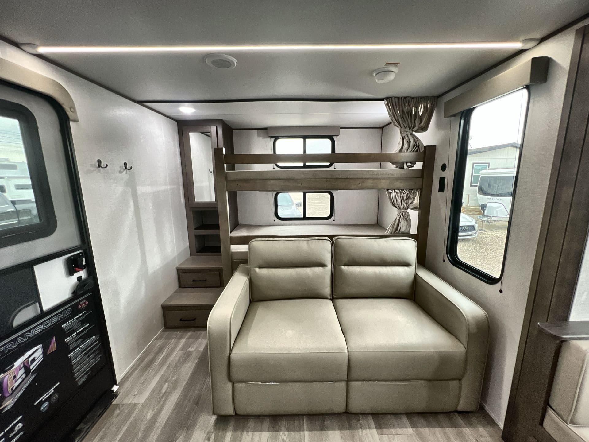 2026 Grand Design 2026 Grand Design Transcend - thumbnail 24