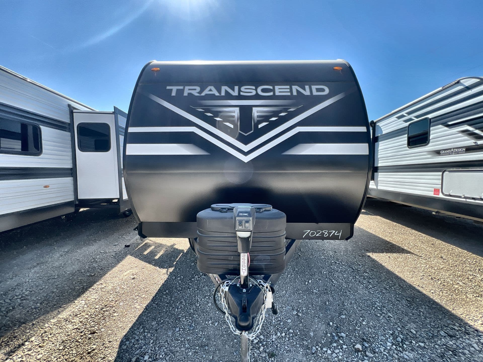 2026 Grand Design 2026 Grand Design Transcend - thumbnail 4