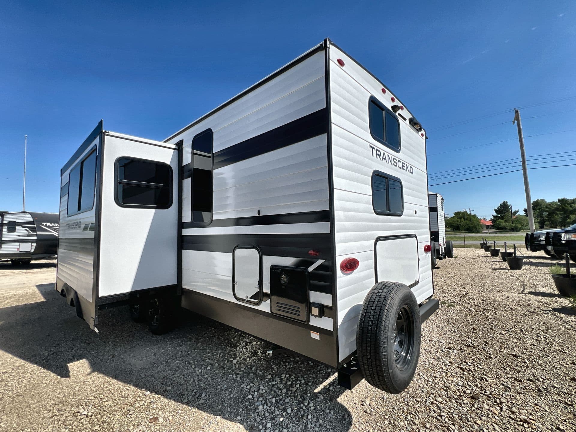 2026 Grand Design 2026 Grand Design Transcend - thumbnail 9