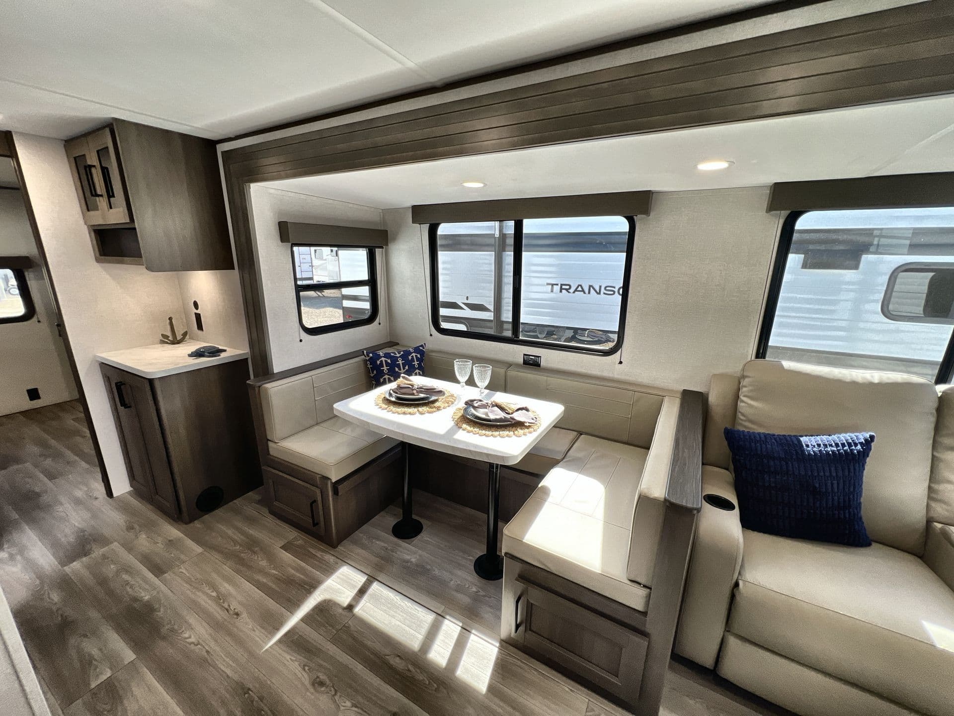 2026 Grand Design 2026 Grand Design Transcend - thumbnail 26