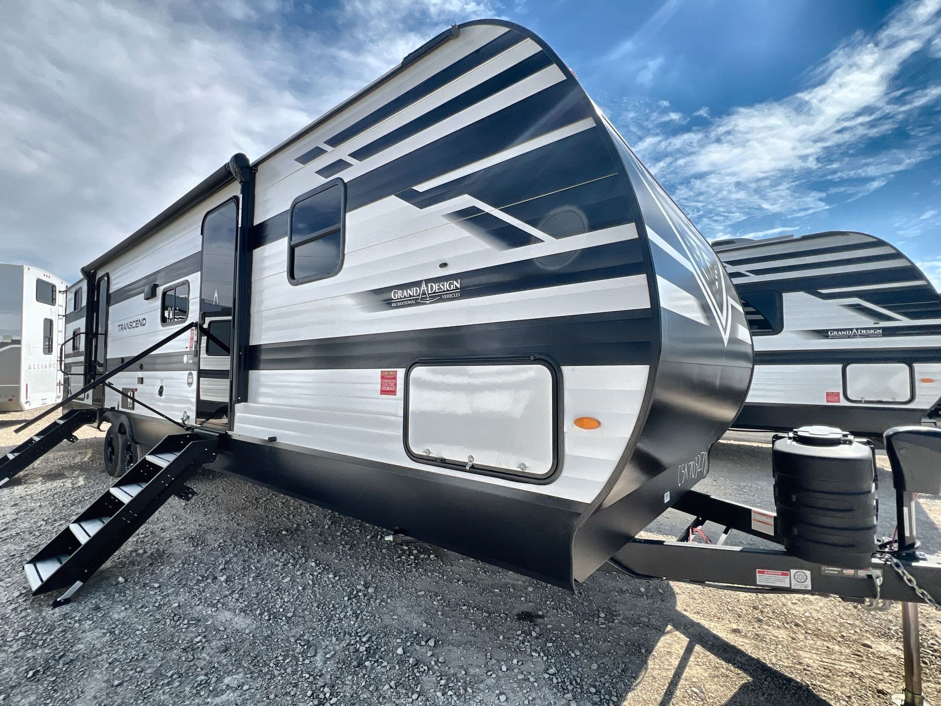 2026 Grand Design 2026 Grand Design Transcend - thumbnail 10