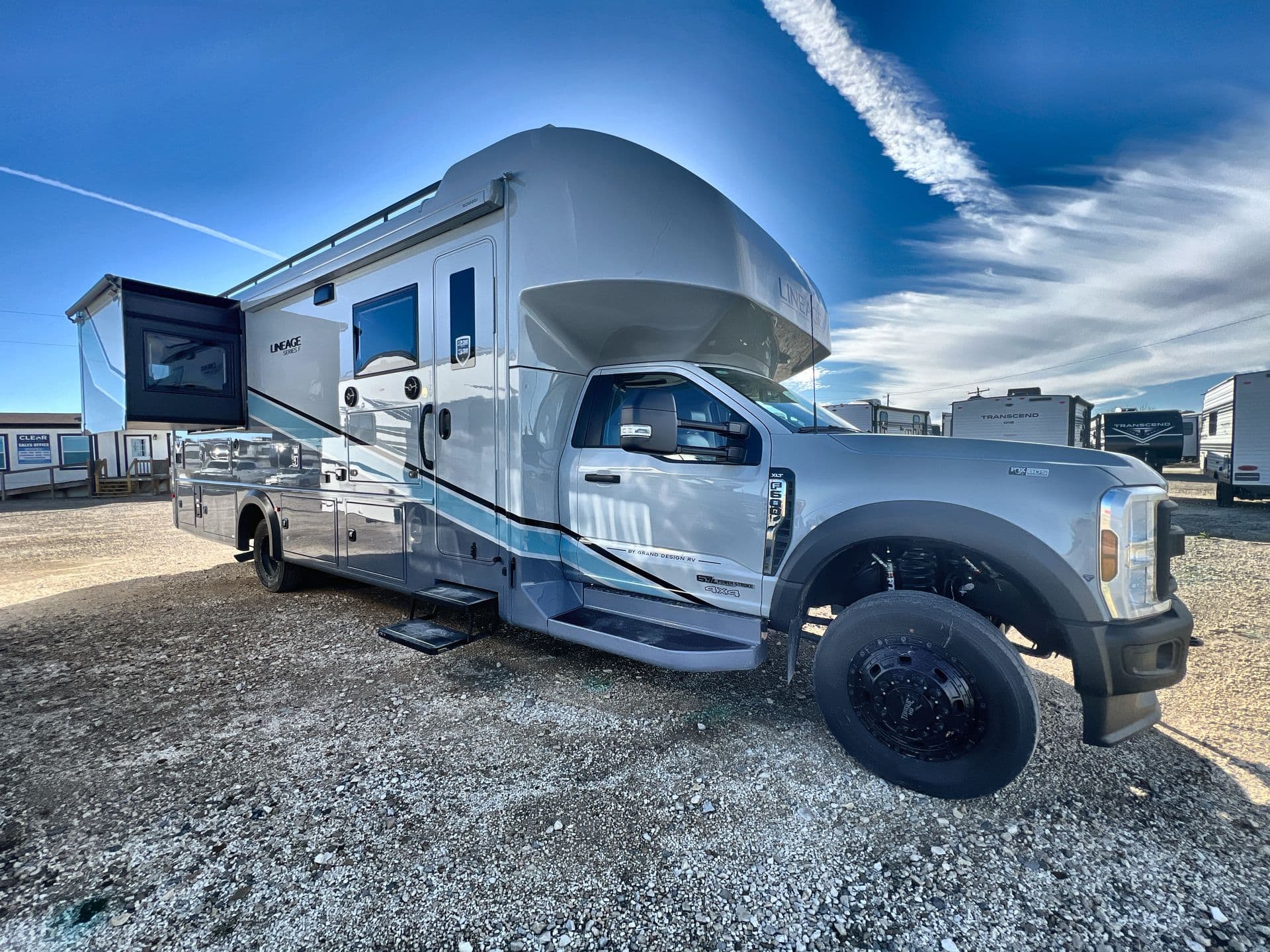 2026 Grand Design Lineage Series F 31ZW