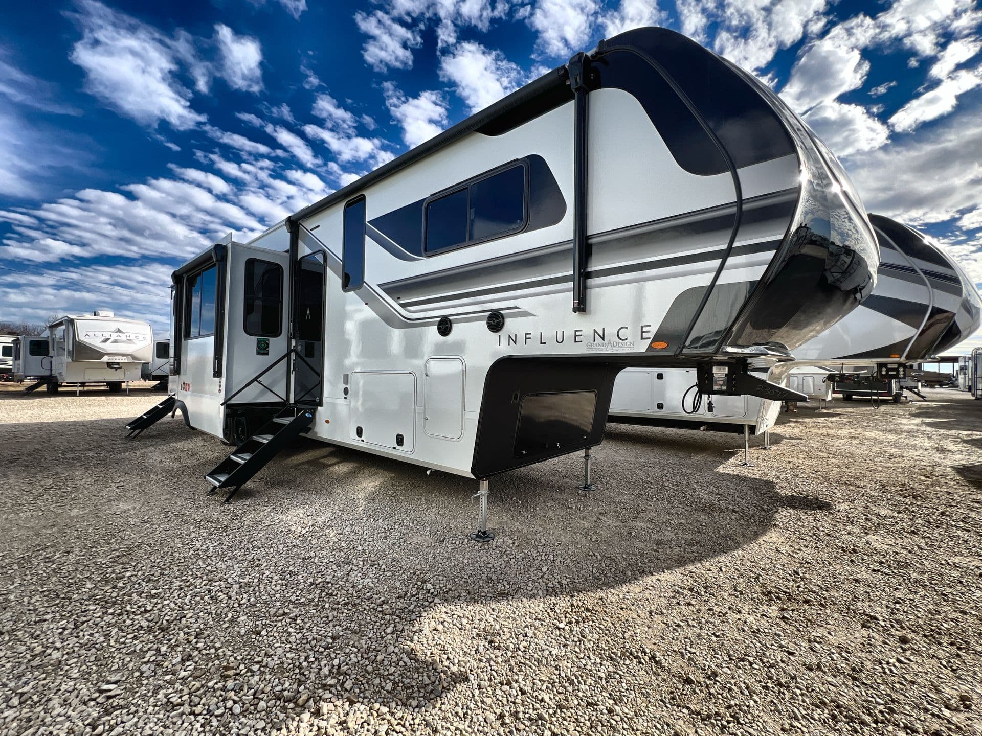 2026 Grand Design Influence 3904BH