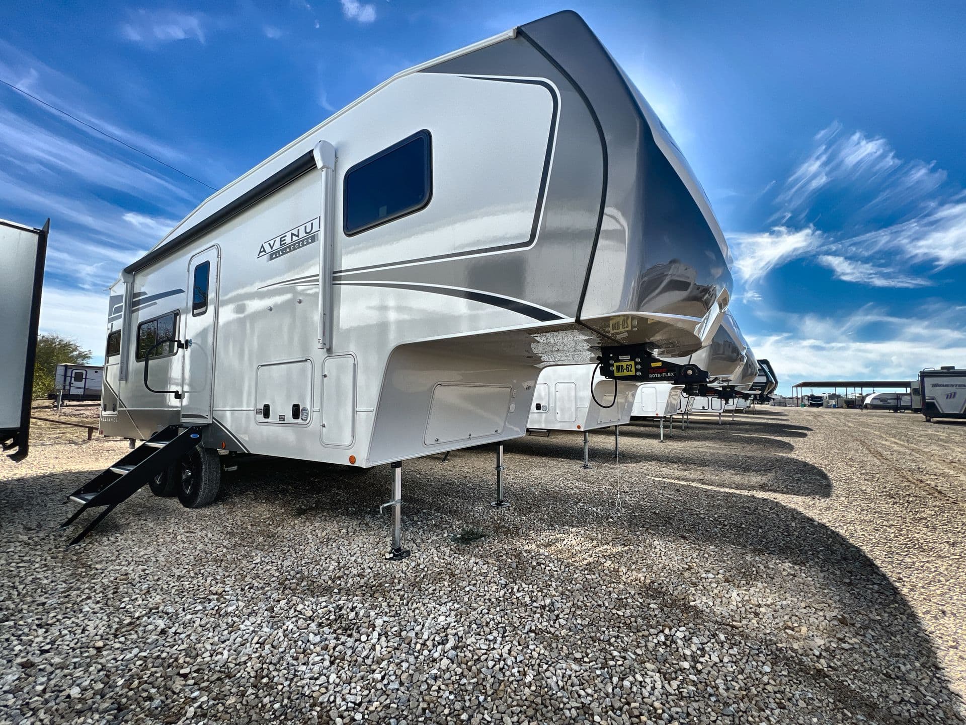 2026 Alliance RV AVENUE ALL-ACCESS SERIES 23ML