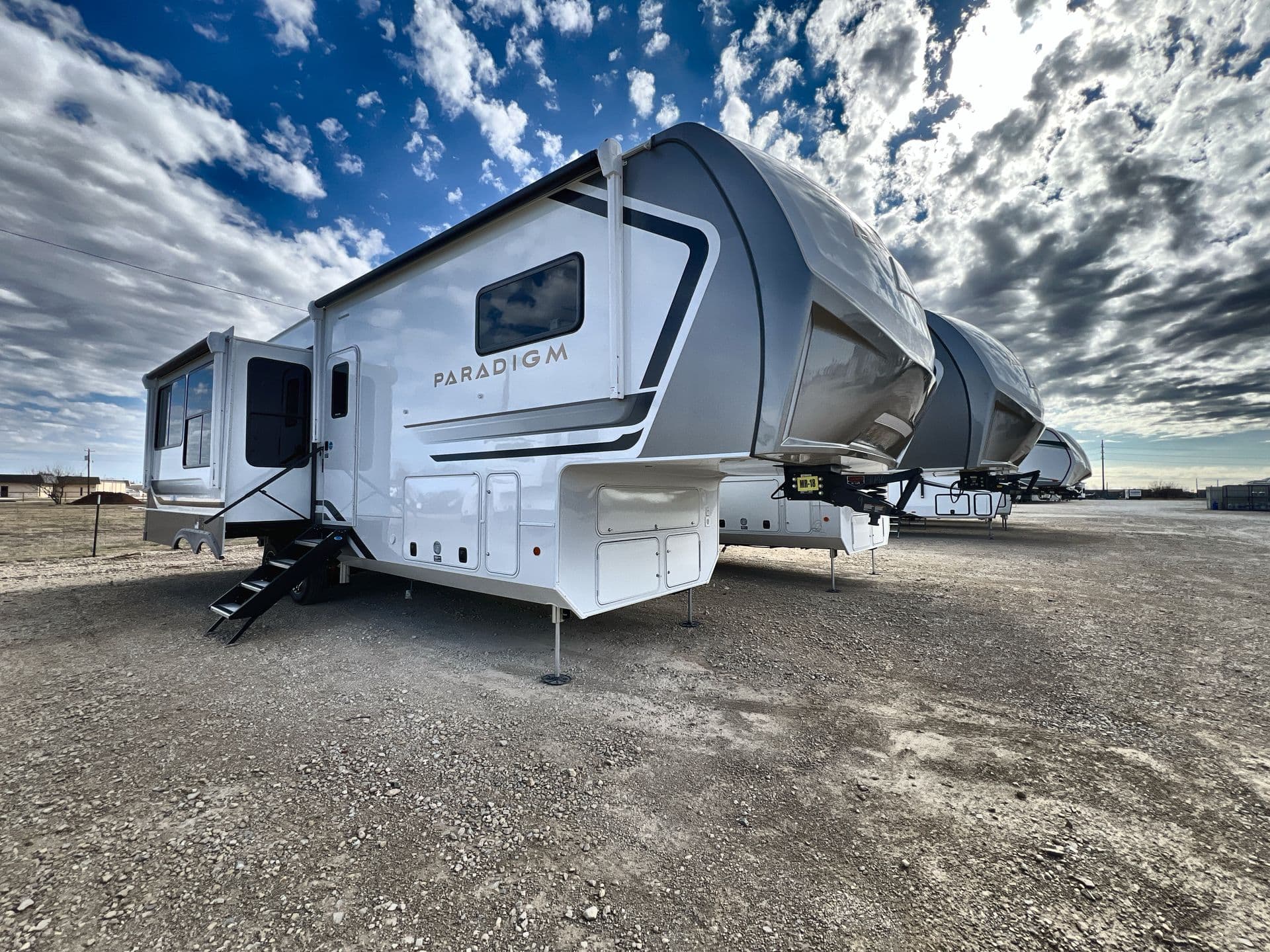 2026 Alliance RV Paradigm 310RL