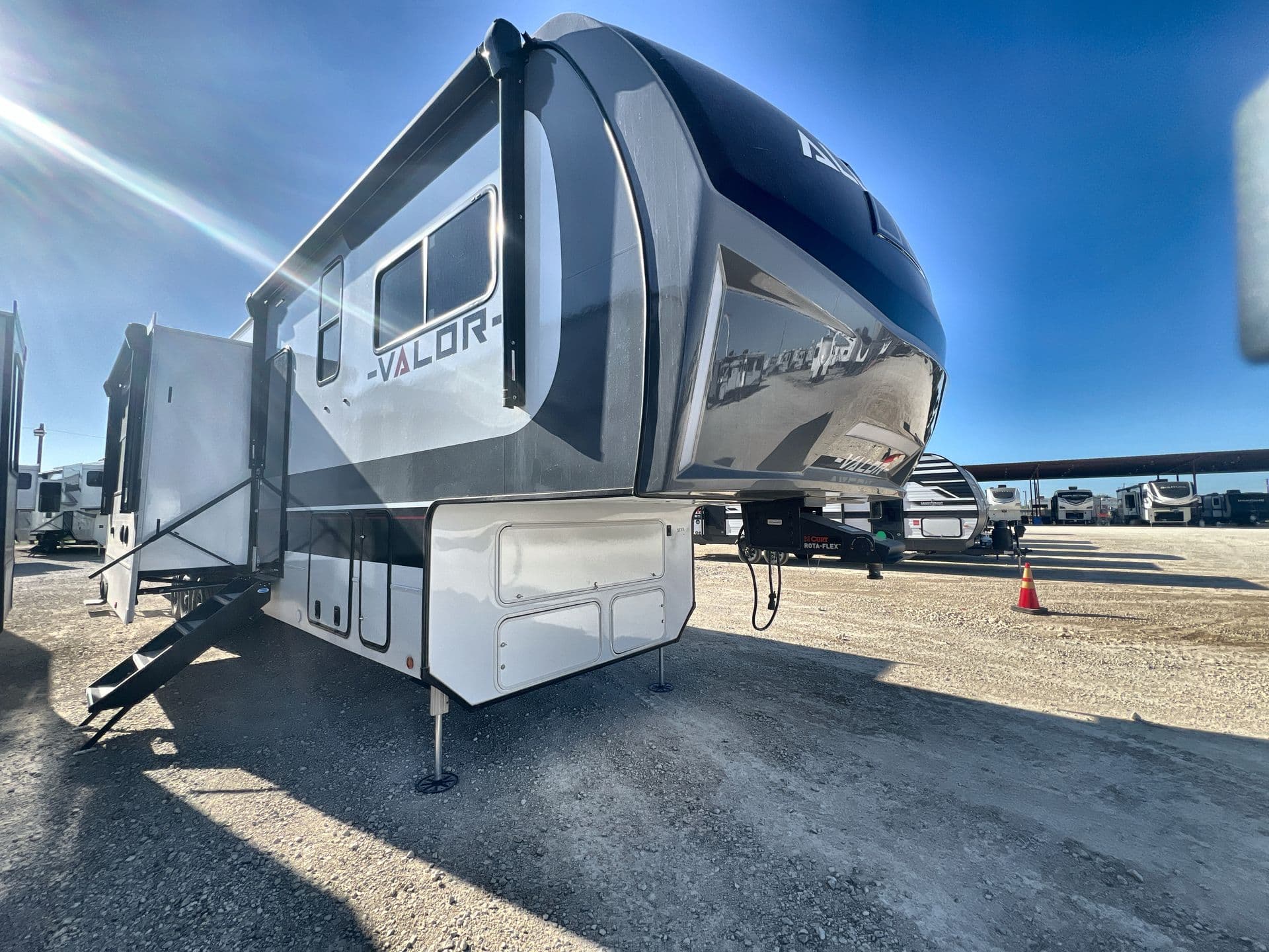 2025 Alliance RV Valor 44V14